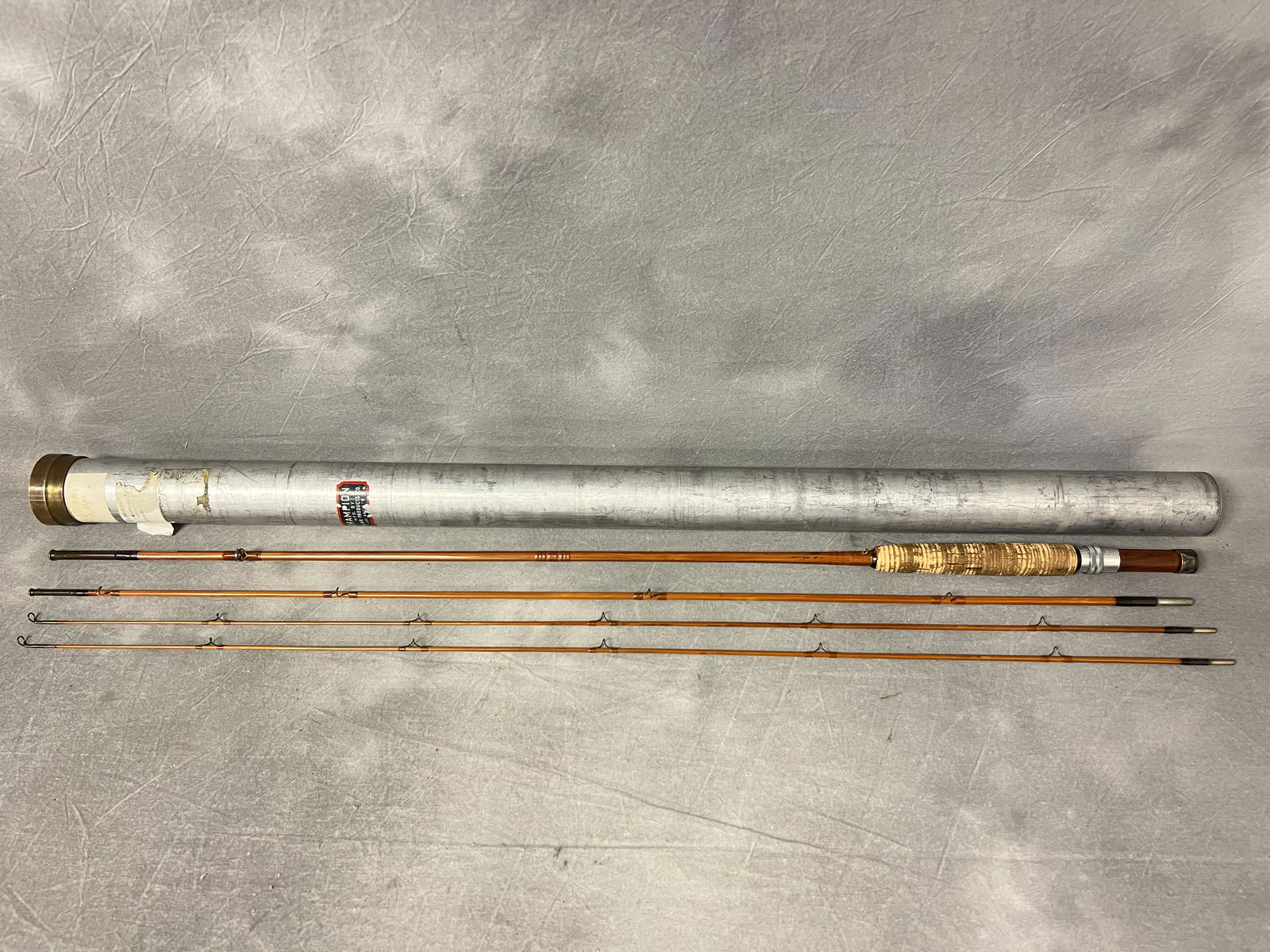 Unmarked Edwards? Bamboo Fly Rod - 8'6'' 3pcs w/ (2)Tips, Champion Metal Case (1 of 5)