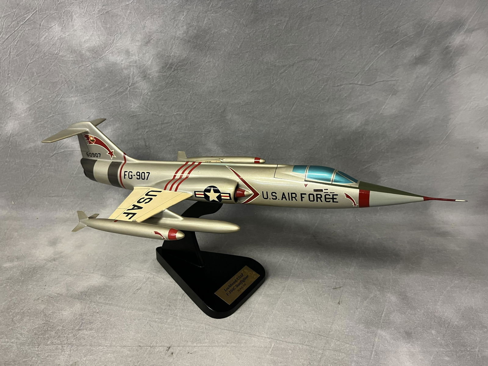 LockHeed USAF F-104C StarFighter Wood Model - 1:32 Scale Wooden Desk Top Model (1 of 6)