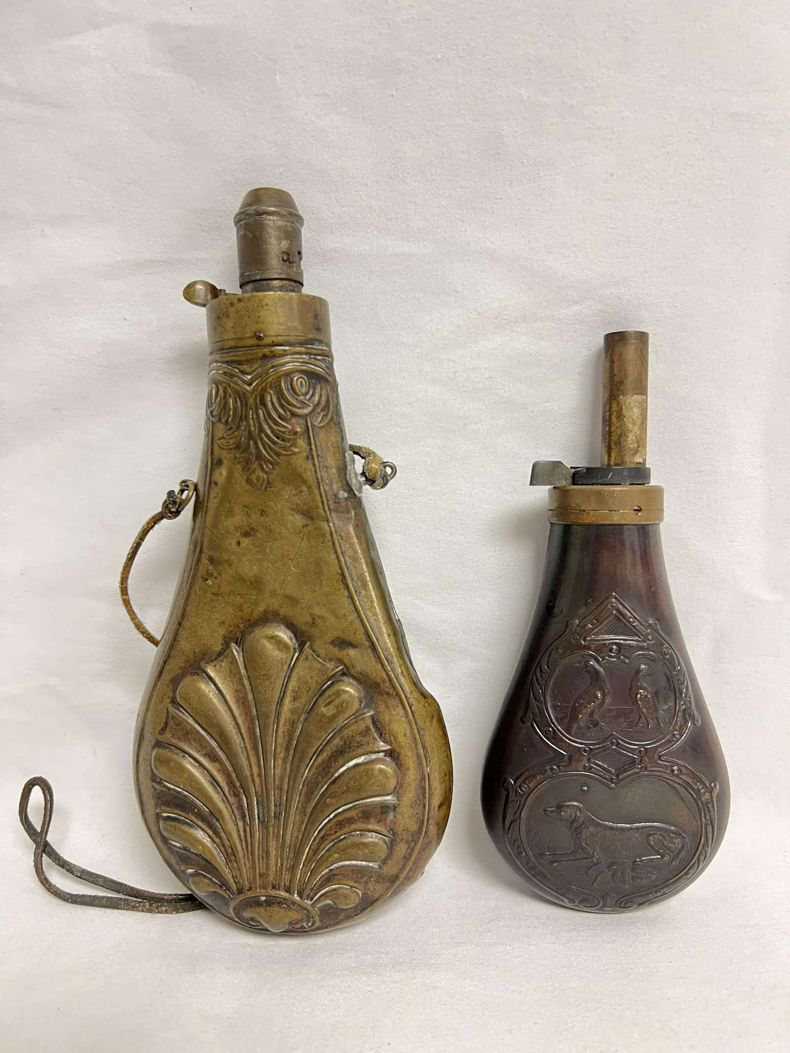 Victorian & Antique Powder Flask - Victorian Brass Powder Flask 4'' x 8.5'' + Hunting Powder Flask (1 of 6)