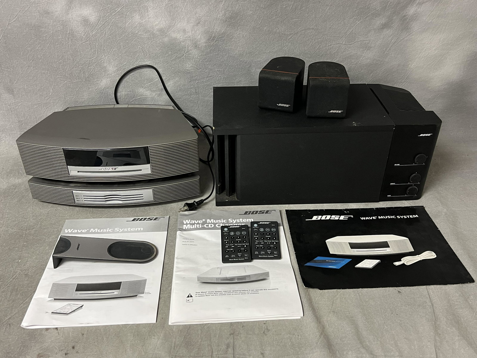 Bose AWRCC1 CD, Acoustimass Series II Speakers- Redline Cube Satellite Speakers, Acoustimass 3: Bose AWRCC1 CD, Acoustimass Series II Speakers- Redline Cube Satellite Speakers, Acoustimass 3 Series 2 + AWRCC1, (2)Remotes - (UNTESTED)