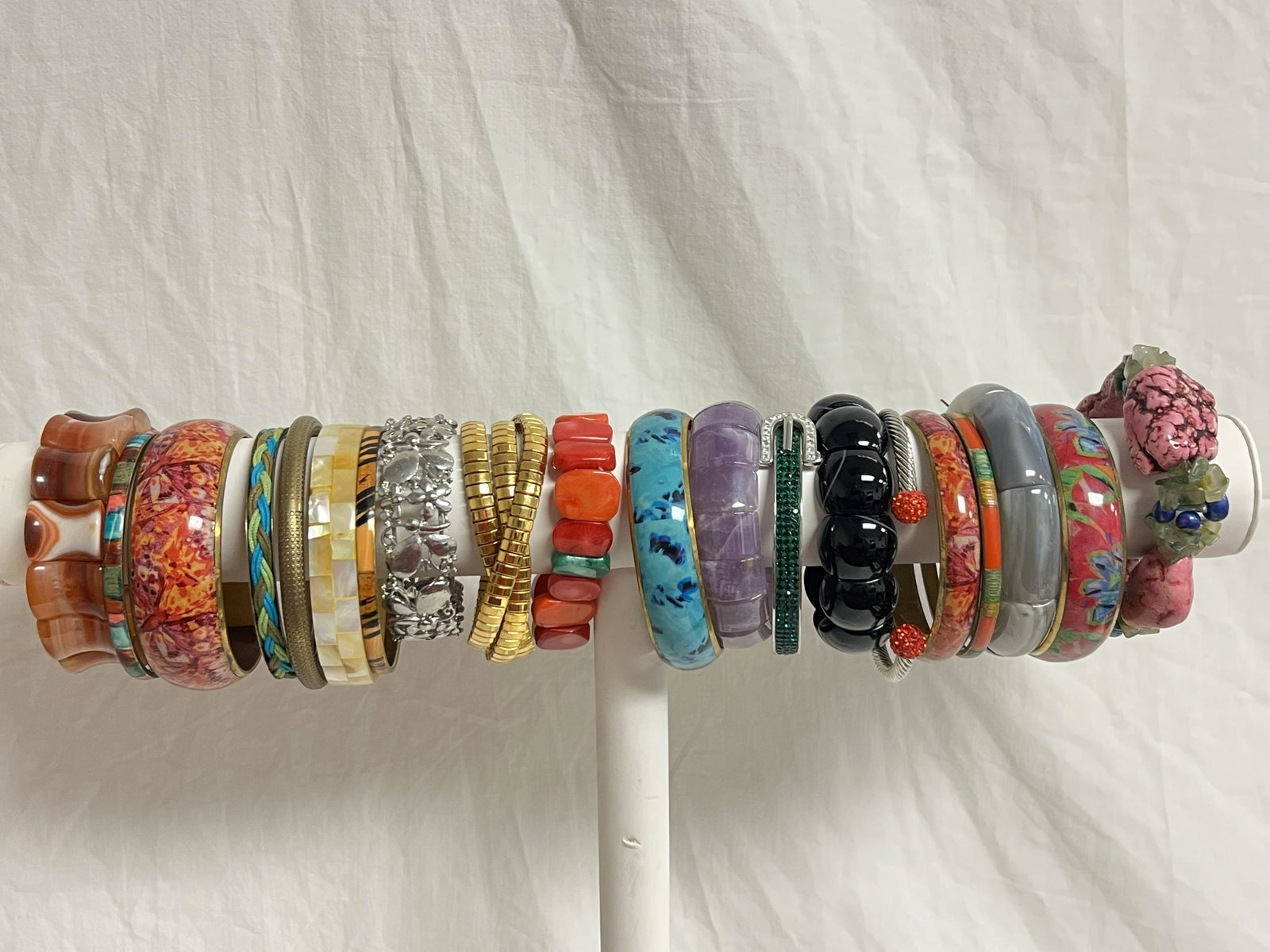 (20)Asst Bracelets- Various Styles & Stones: (20)Asst Bracelets- Various Styles & Stones