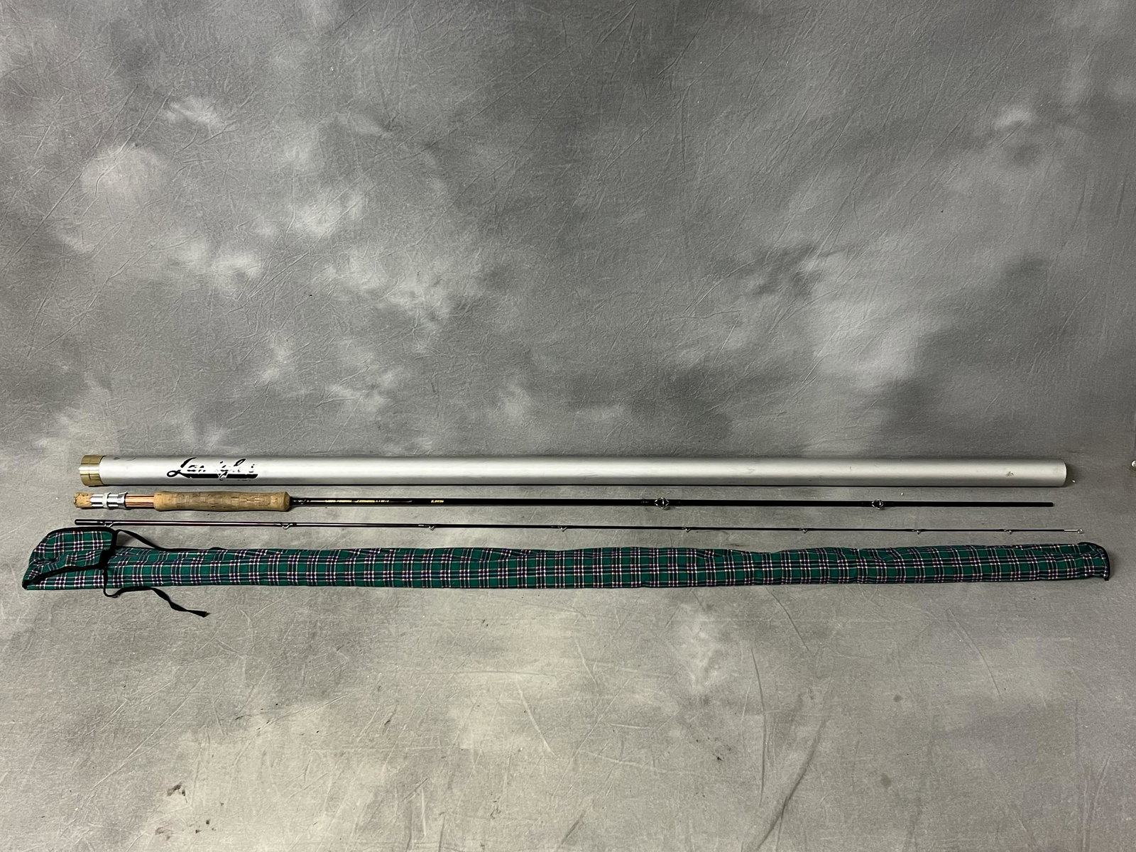 Lamiglas Esprit Graphite F907 Fly Rod 9' - 3 5/16 Oz w/ Line Wt #7, Handcrafted USA w/ Original Tube (1 of 6)