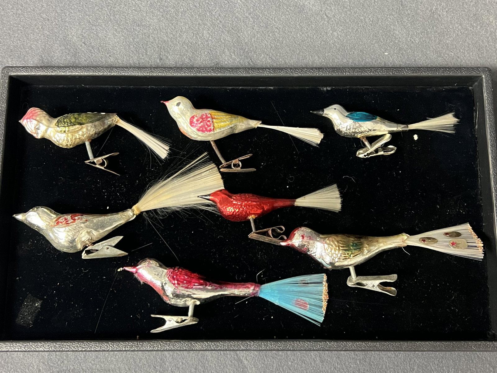 (7)Atq Blown Glass Bird Ornaments - Clip on w/ Spring Action Spun Glass Tails (Inspect, See Photos): (7)Atq Blown Glass Bird Ornaments - Clip on w/ Spring Action Spun Glass Tails (Inspect, See Photos)