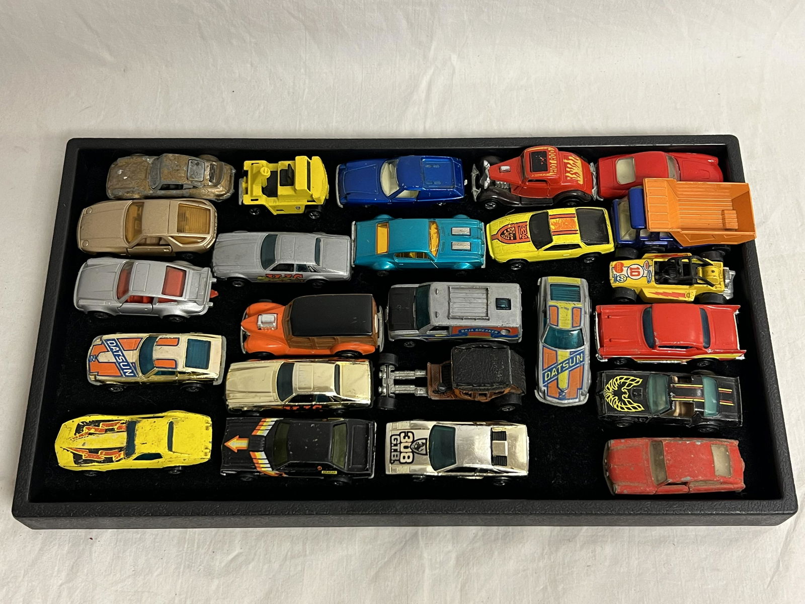 (24)Red Line & Vintage HotWheels / Matchbox Cars - 1976 57' Chevy, 1600TL No.67, 1969 Lotus, 1975 (1 of 5)