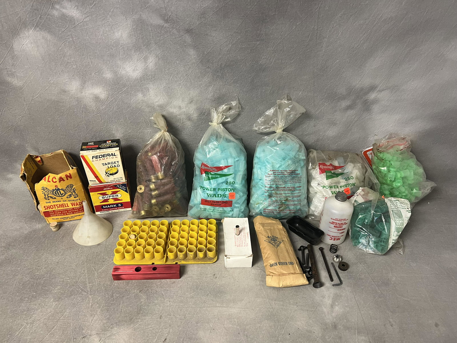 Shotgun Reloading- Wads, Shells,More - Remington Power Piston Wads, SuperX Shells, Alcan Wads, .38 (1 of 7)
