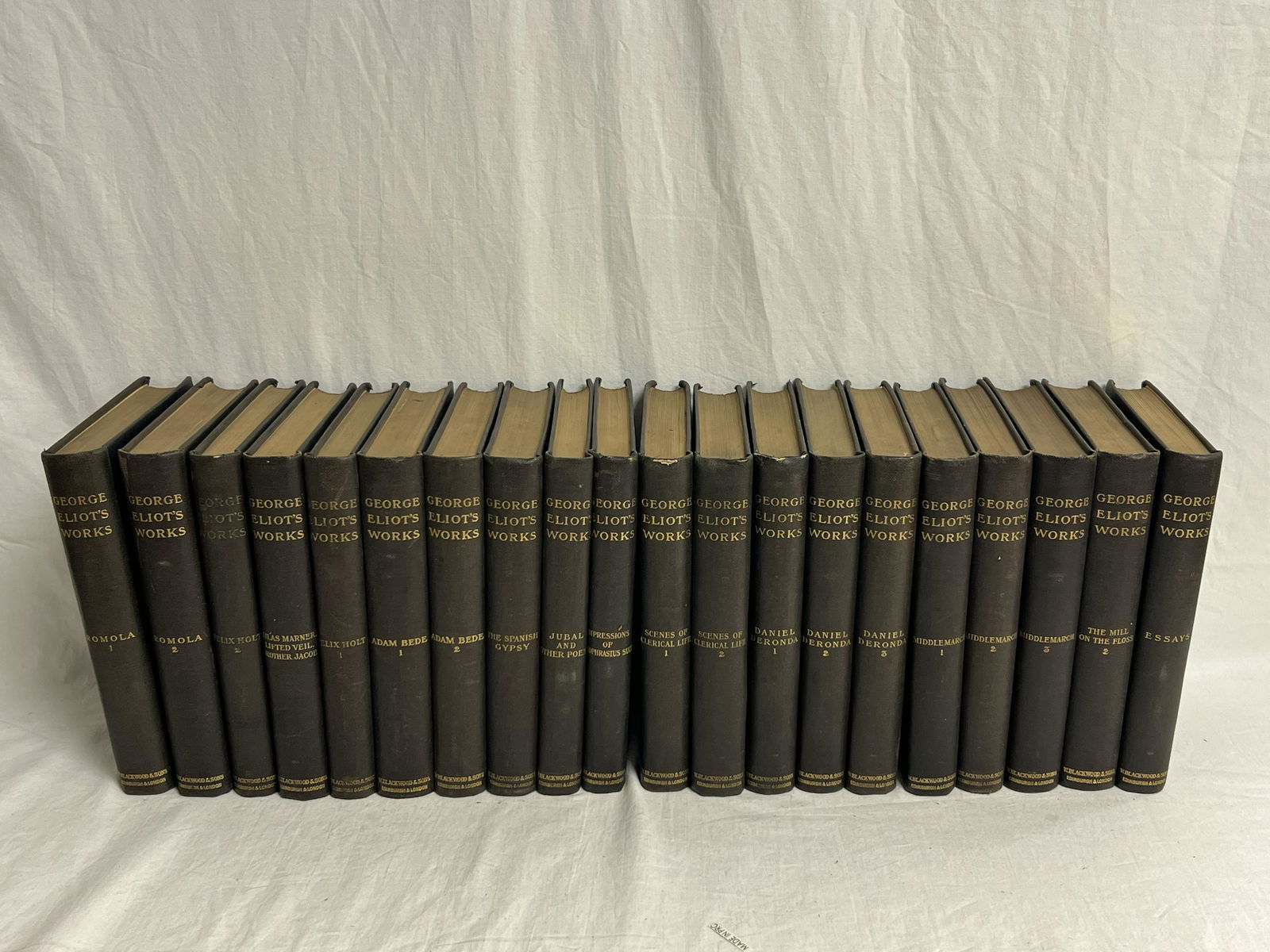 George Eliots Works 20Volume Books - William Blackwood & Sons Edenburght & London Leather Bound (1 of 10)
