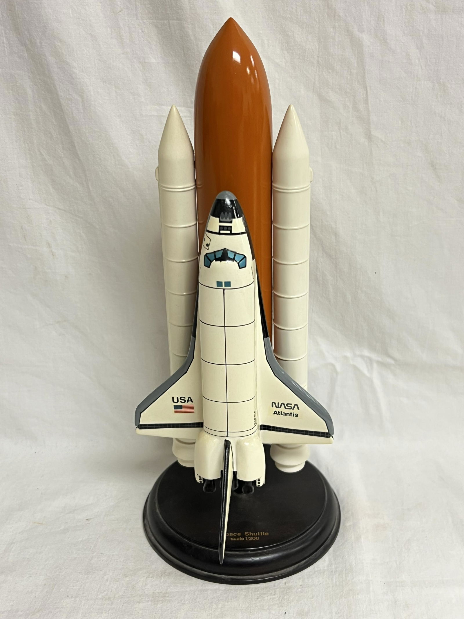 USA NASA Space Shuttle Model 1/200 Scale (1 of 5)