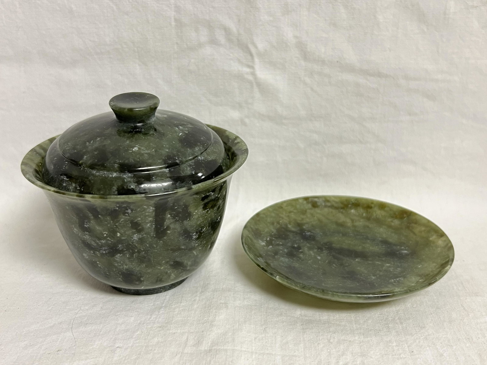 Vtg Spinach Jade Covered Bowl & Small Plate - Covered Bowl 3.5'' x 2'' w/o Lid + Plate 3.25'' (1 of 7)