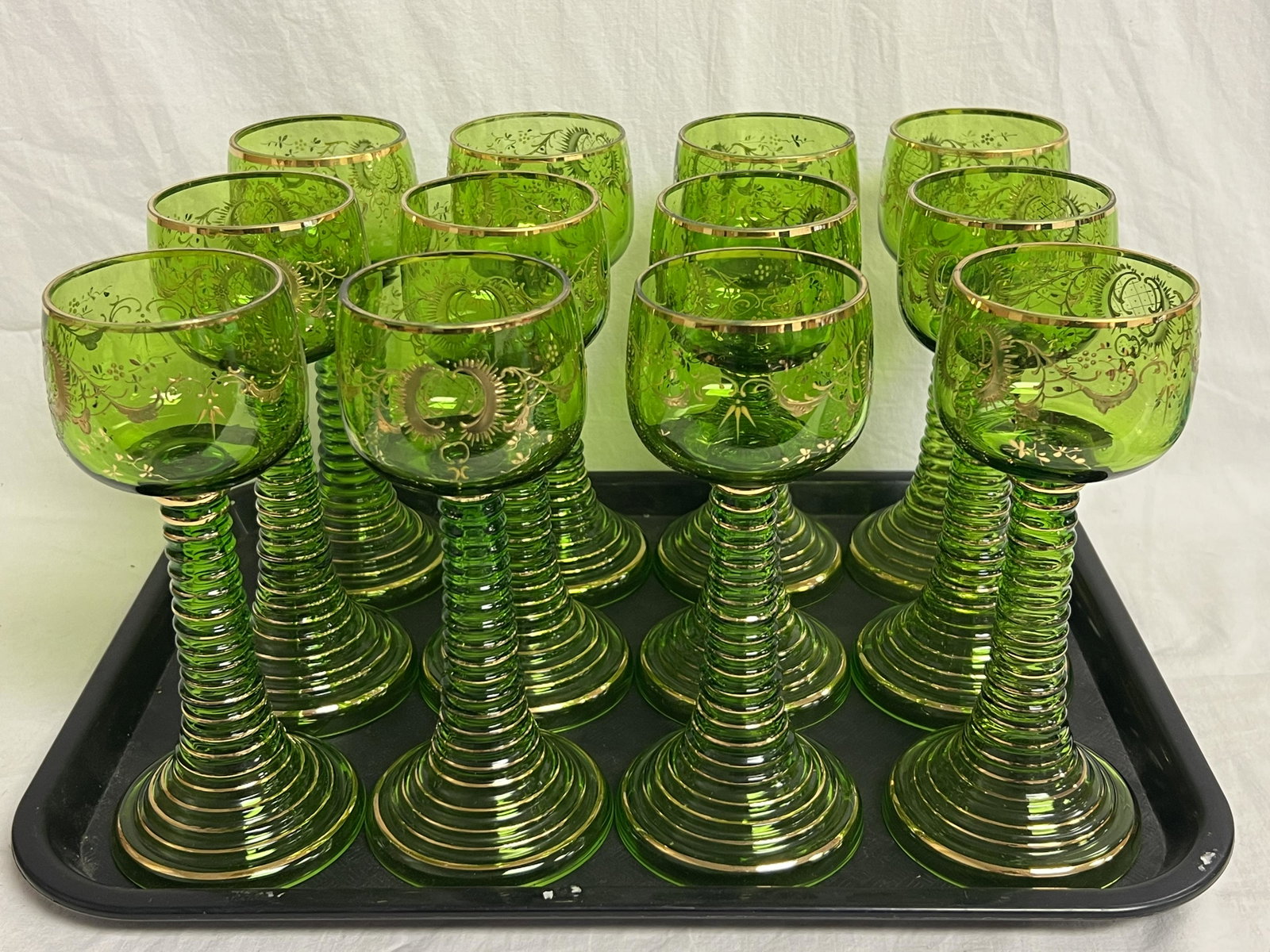 (12)Vtg Emerald Green w/ Gold Tone Wine Goblets- Moser Glass? 2.75'' x 7.75'': (12)Vtg Emerald Green w/ Gold Tone Wine Goblets- Moser Glass? 2.75'' x 7.75''