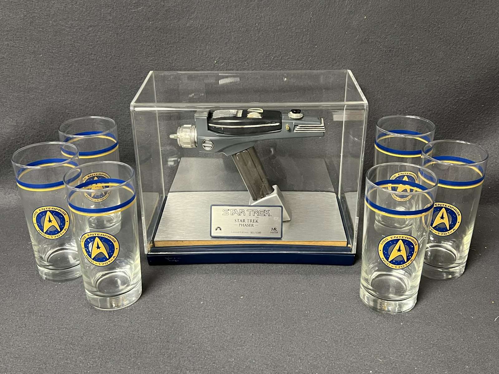 Star Trek Items- Tumblers, Limited Ed Phaser,More- Master Replica Limited Ed. #951 / 1500 Phaser, (1 of 6)