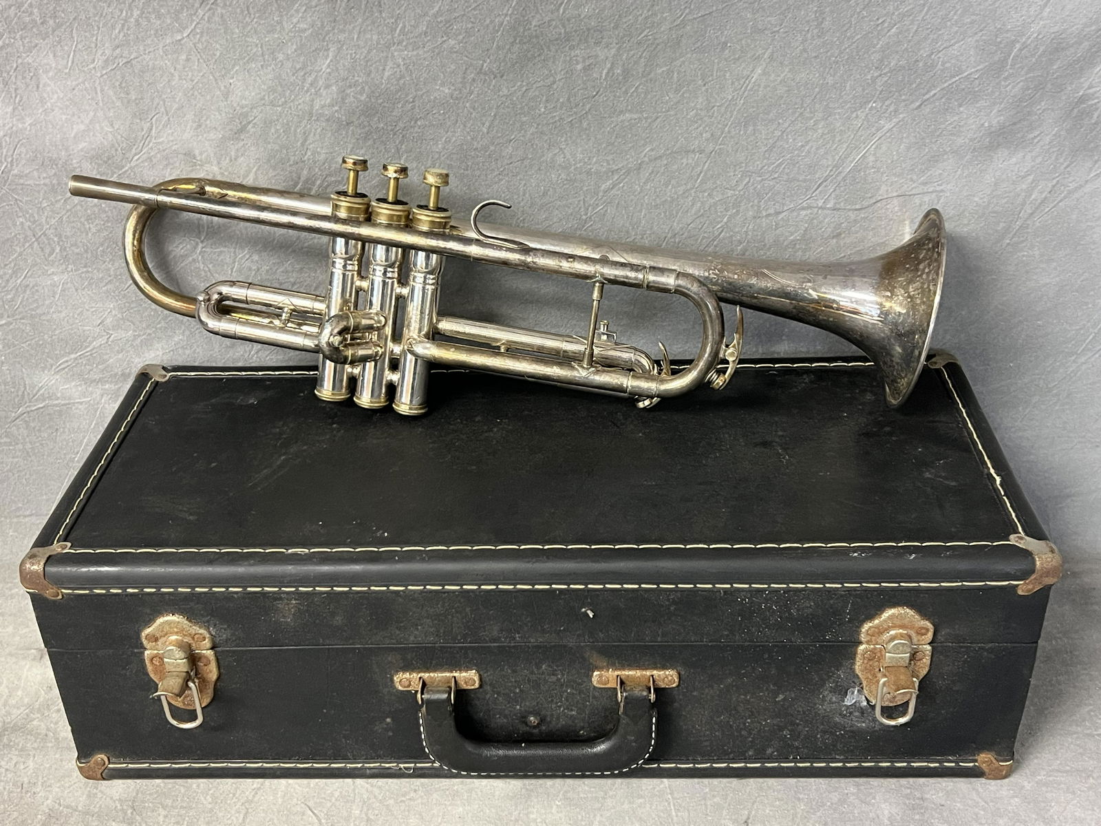 Cleveland Superior King Trumpet w/ Case - Nickel Finish, No Mouth Piece, #162101 (Used, Inspect, See (1 of 7)