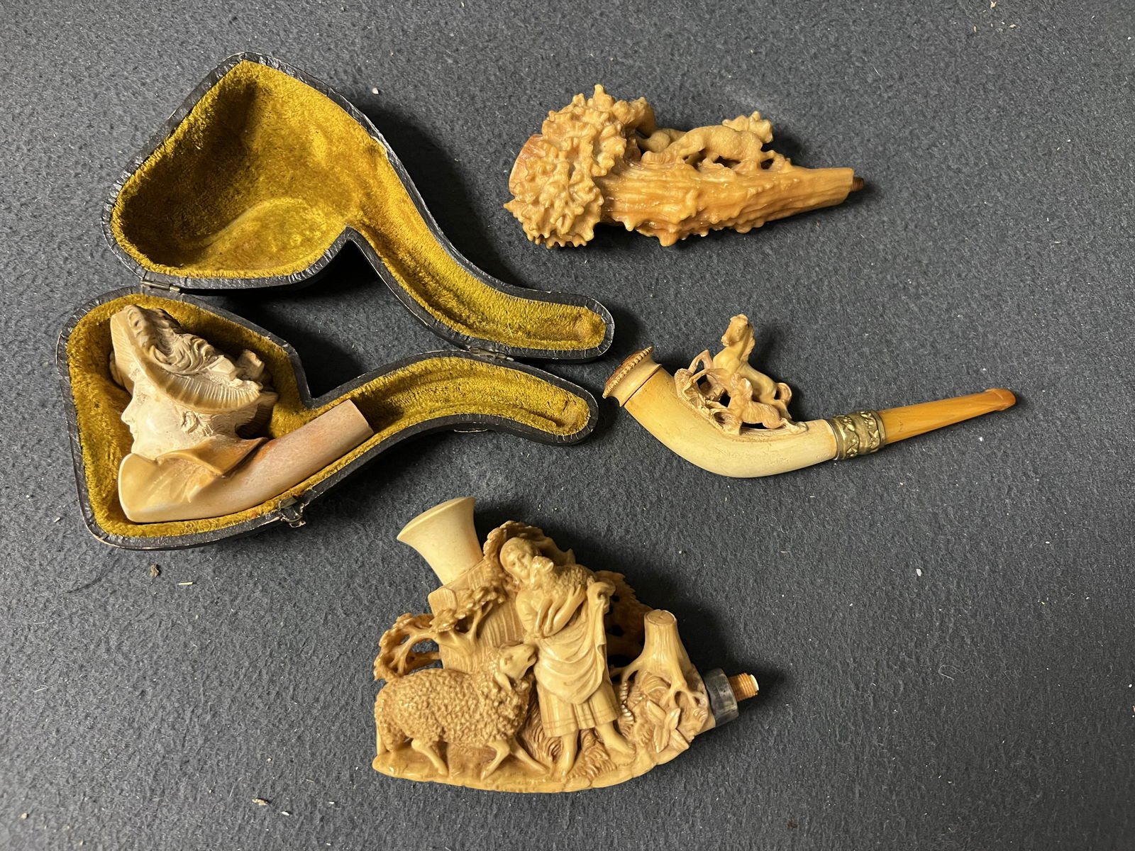 (4)Atq/ Vtg Meerschaum Cigar Holders/Pipes - Fox, Sheep Herder, Horse & Dog, Lady w/ Case (1 of 10)