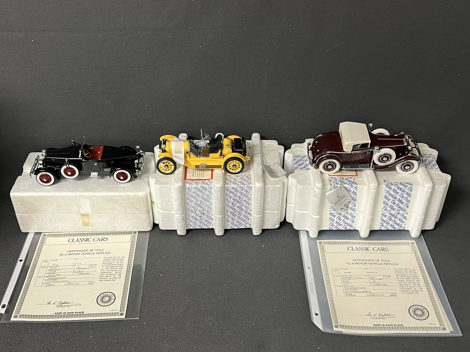 (2)Franklin Mint (1)Danbury DieCast Cars 1:24 - Franklin Mint 1915 Stutz Bearcat w/ Original Tag, (1 of 12)