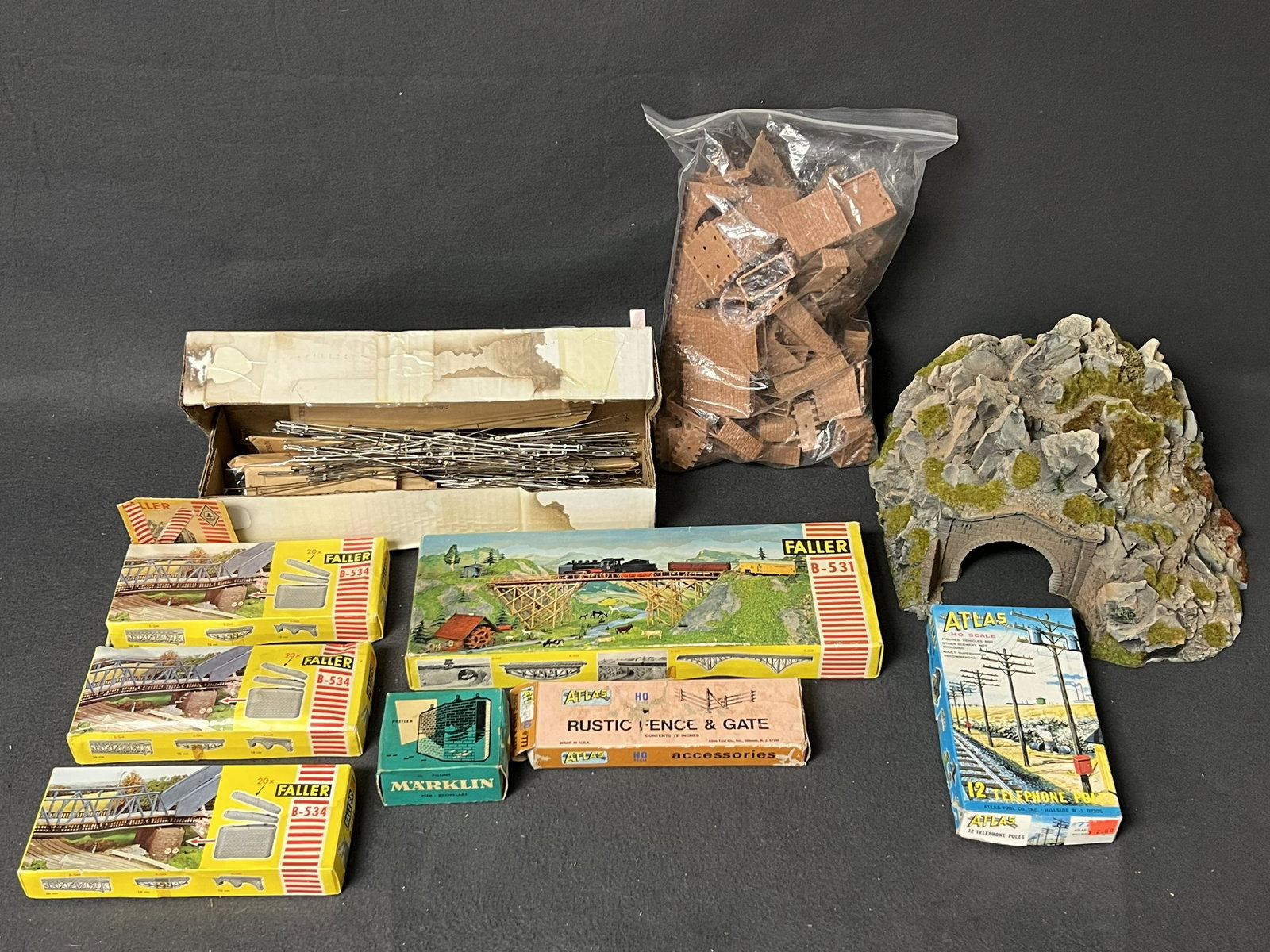 Vtg HO Train Items- Marklin, Faller, Miniatures,More- Some w/ Original Boxes: Vtg HO Train Items- Marklin, Faller, Miniatures,More- Some w/ Original Boxes