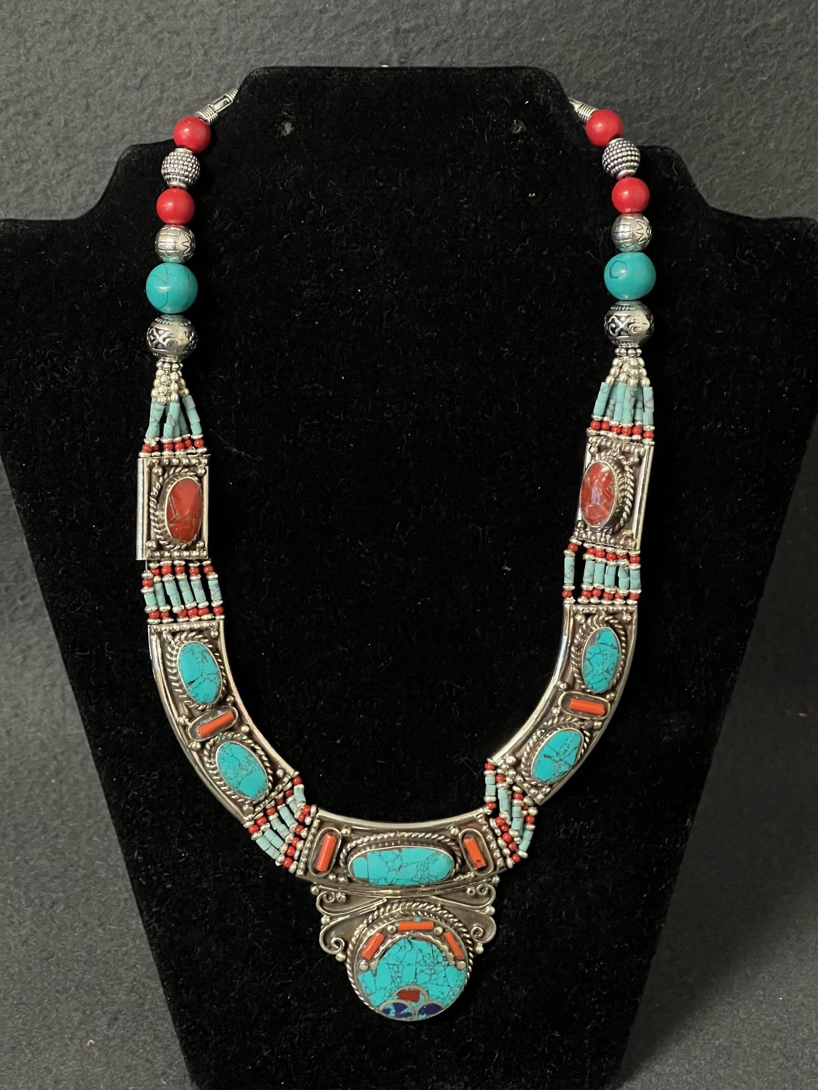 Tibetan Coral Turquoise Necklace 16'' L: Tibetan Coral Turquoise Necklace 16'' L