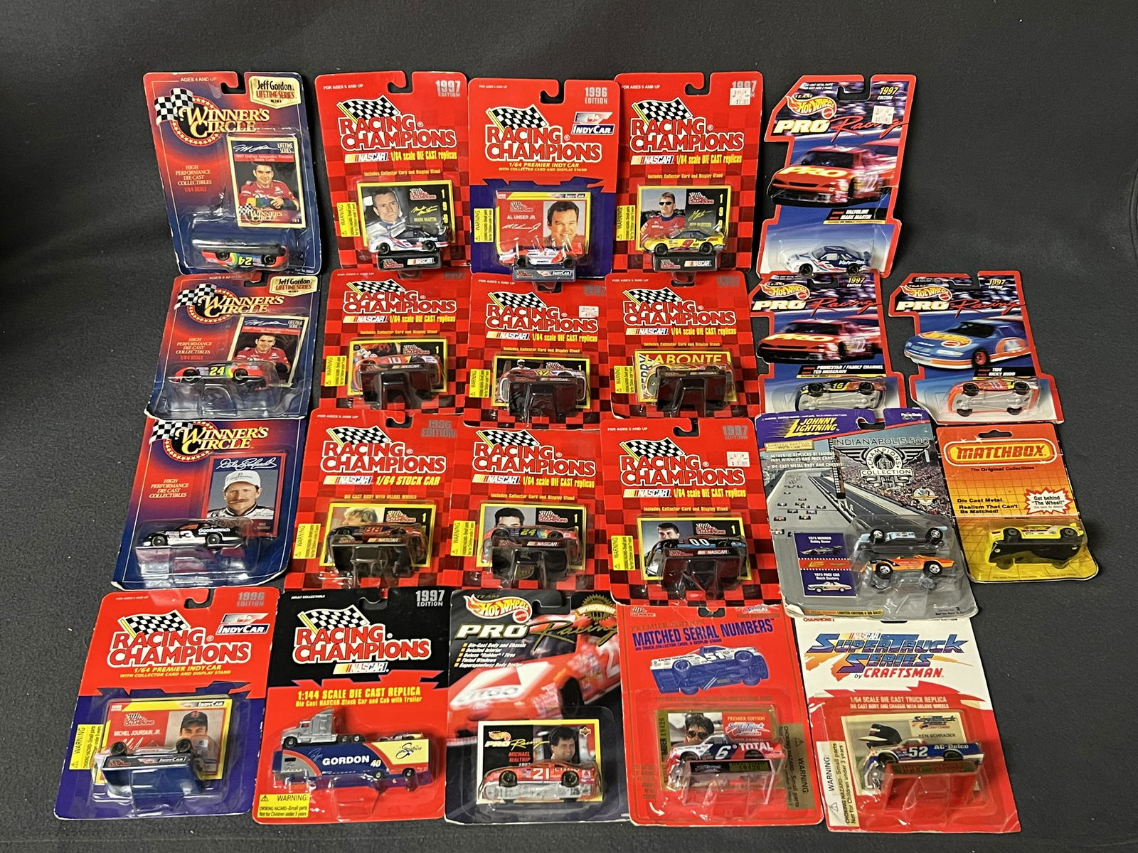 (22)Sealed Hot Wheels, Matchbox,Racing Cars- Various Brands - Johnny Lightning, Hot Wheels, (1 of 5)