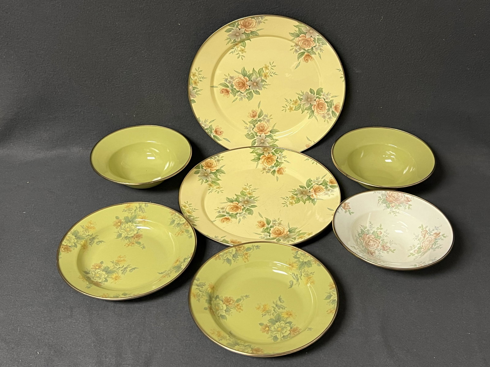 7pc MacKenzie Childs Enamelware - (2)Victoria + Richard Green Bowls 7.75'' x 2.5'', (1)Cream Bowl , (1 of 6)