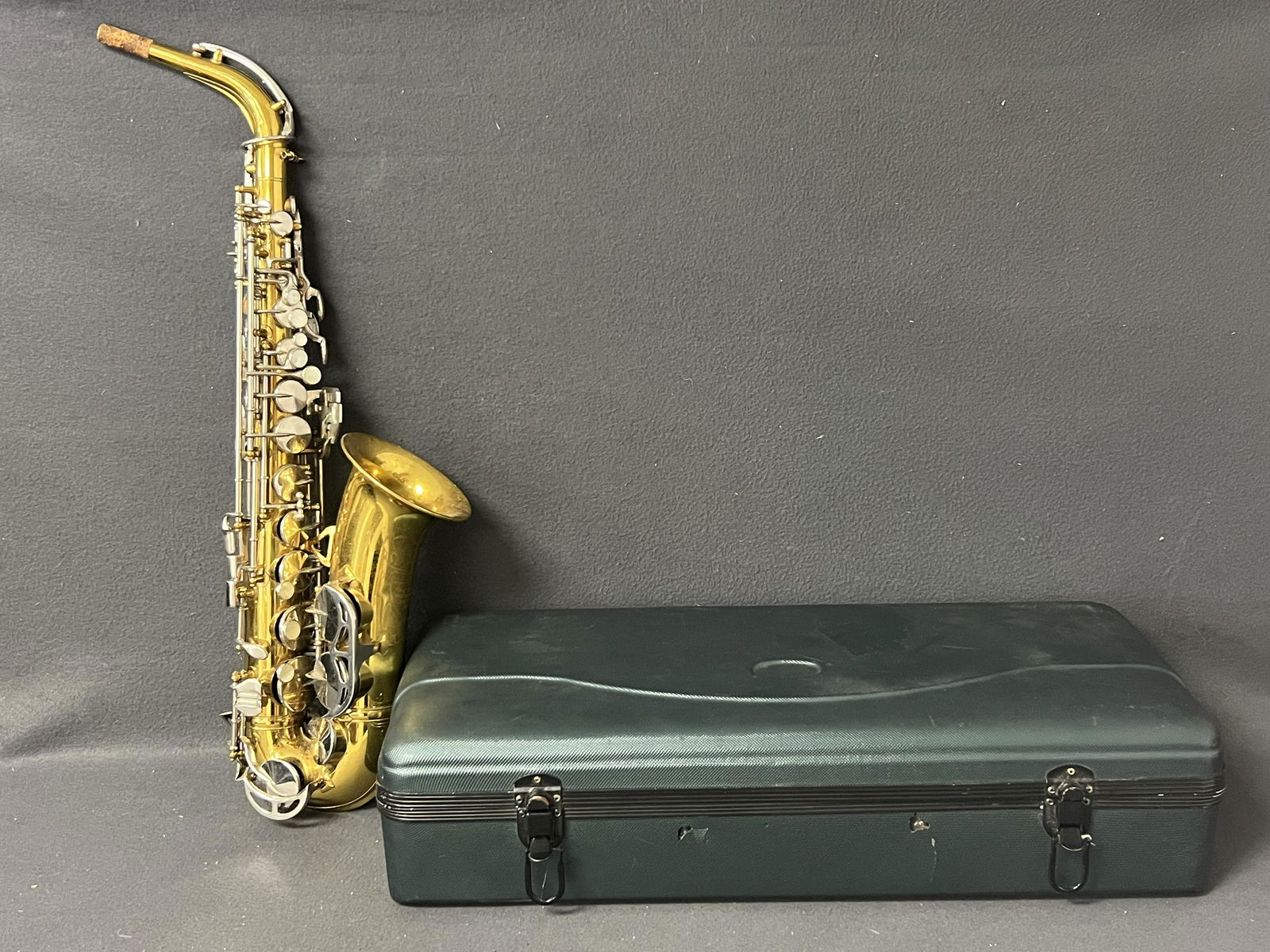 Vtg KING Zephyr Alto Saxophone in Case - Serial #433230 , PreOwned / Used (1 of 11)