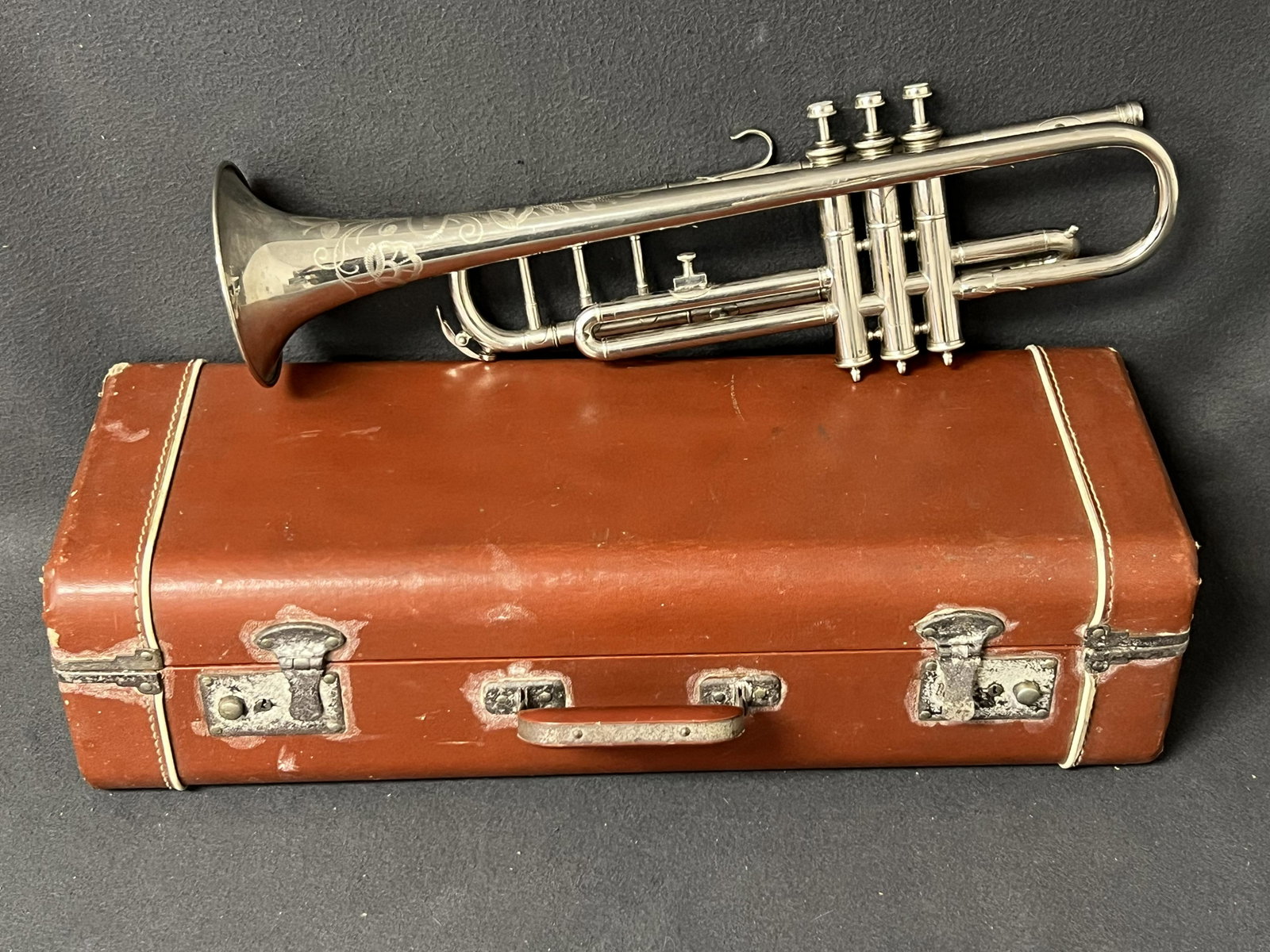 ''Advance'' Czech Trumpet, Hardcase - Plated Trumpet (Pre-Owned, Used, See Photos): ''Advance'' Czech Trumpet, Hardcase - Plated Trumpet (Pre-Owned, Used, See Photos)