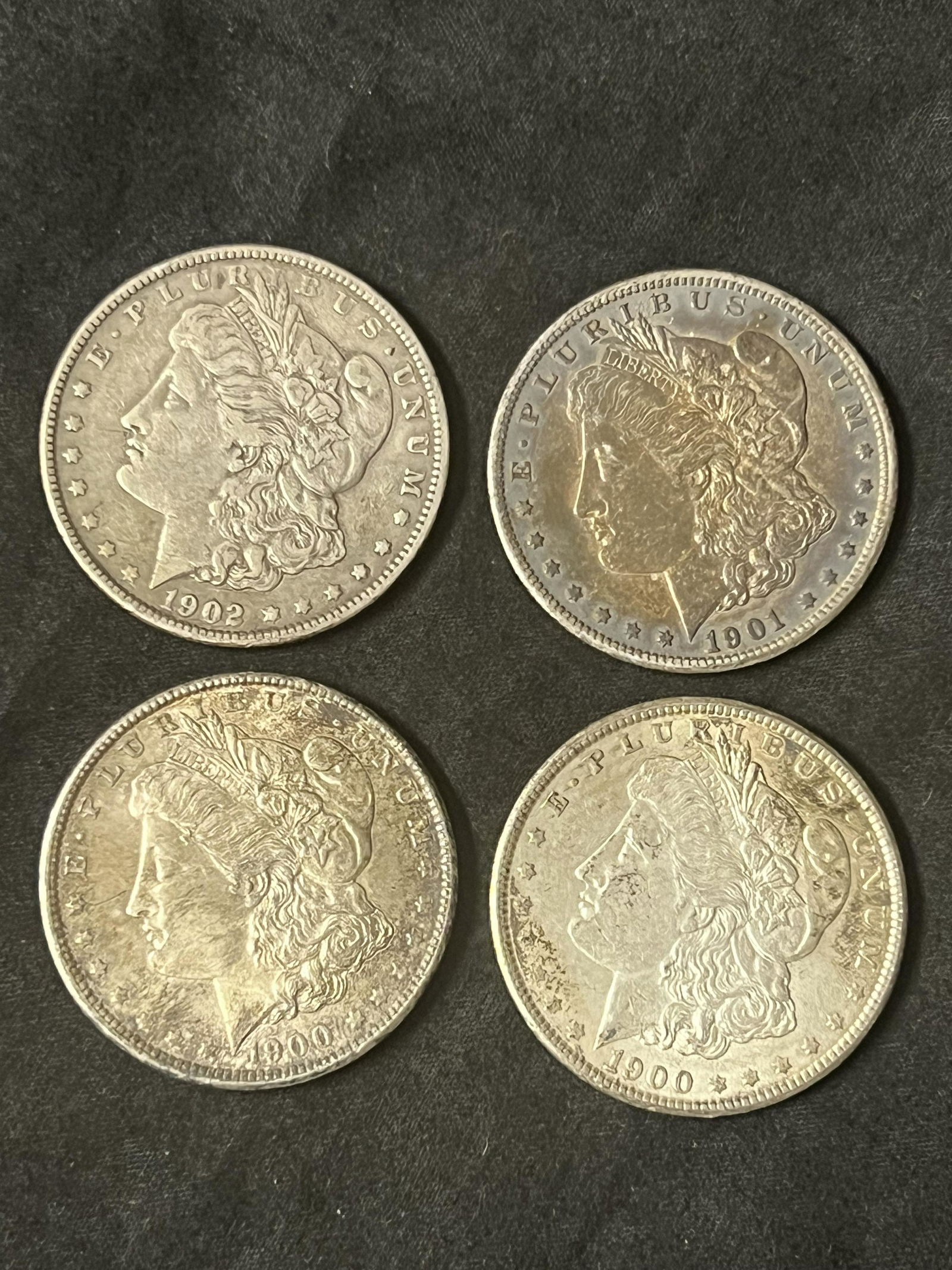 (4)1900-1902 Morgan Silver Dollars - (2)1900 No Mint, (1)1901 'O' Mint, (1)1902 No Mint - Various (1 of 2)