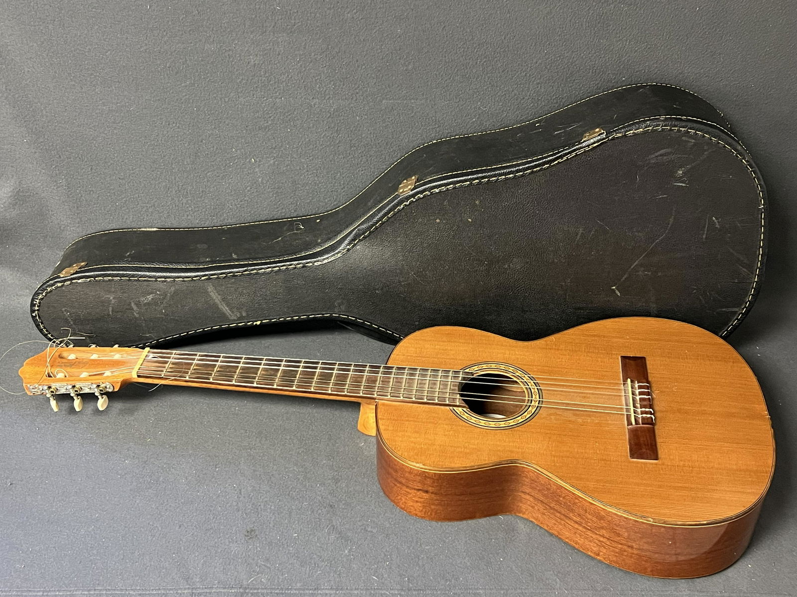 Vicente Tatay Tomas Spanish 6 String Guitar - 1960s-70s Era w/ Case, Label Inside (Pre-Owned, Needs (1 of 14)