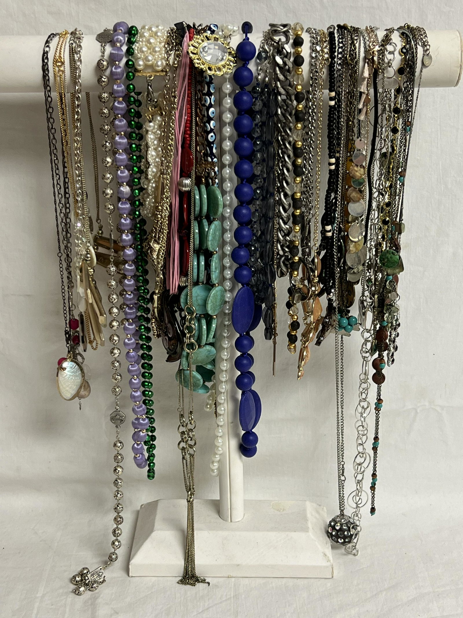 40+Pcs Asst Costume / Fashion Jewelry - Various Styles, Lengths, Makers (1 of 8)