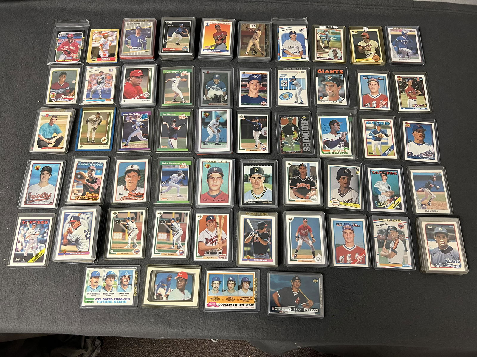 Hundreds Asst 1980s-90s MLB Trading Cards- Rookies + More, B.Bonds, W.Clark, D.Gooden, J.Smoltz, (1 of 16)