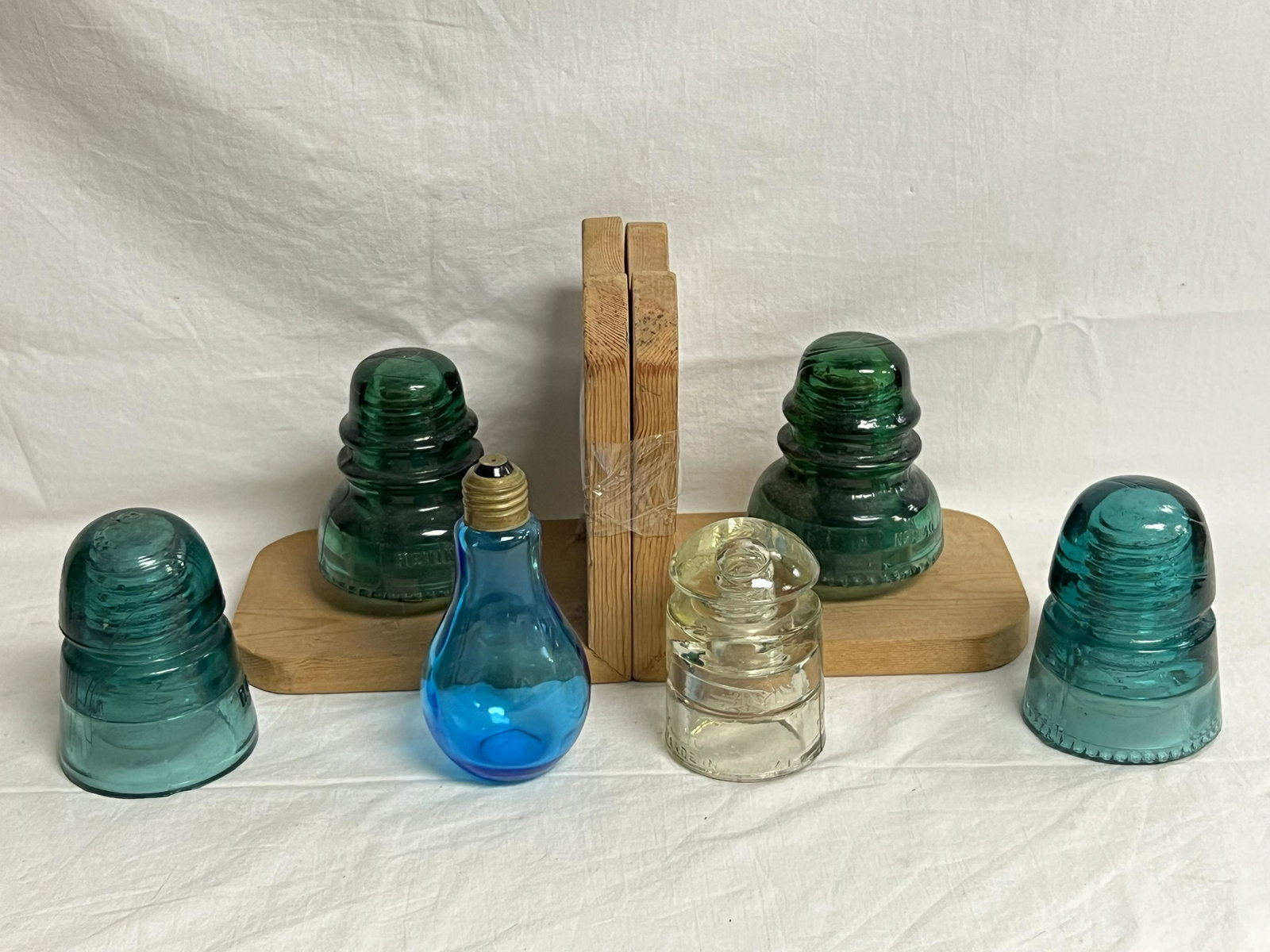 Asst Vintage Glass Insulators, Pyrex, More - Hemingray,More: Asst Vintage Glass Insulators, Pyrex, More - Hemingray,More