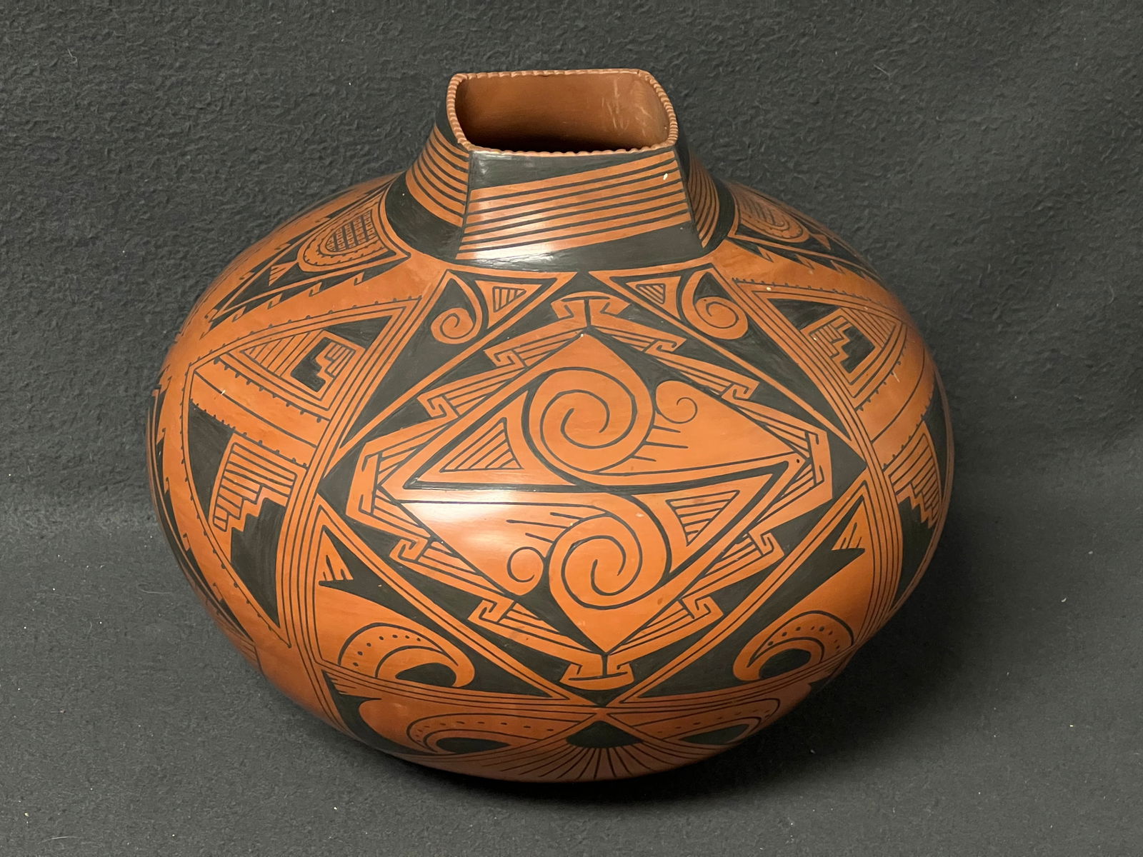 Signed Yolanda Quezada Casas Grande Pot - 33''D x 10'' Tall (1 of 5)