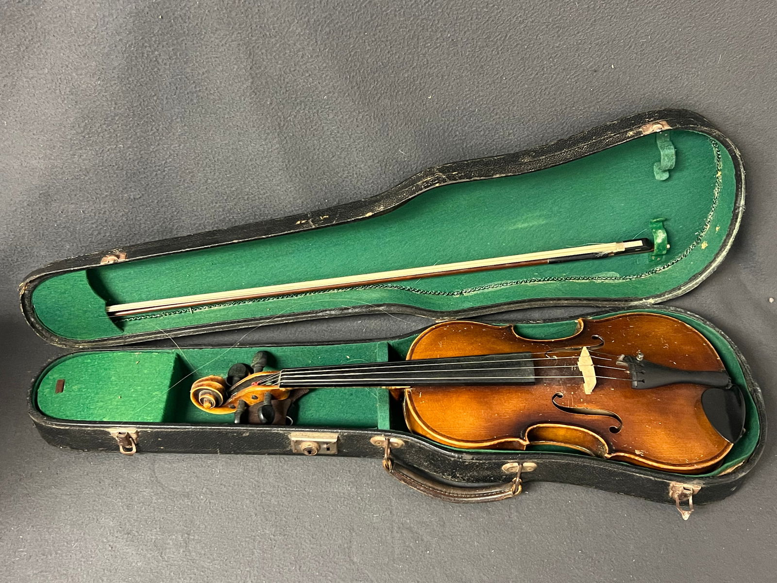 Anton Becker Stradivarius Violin Replica,bow,case 4/4 Full Size