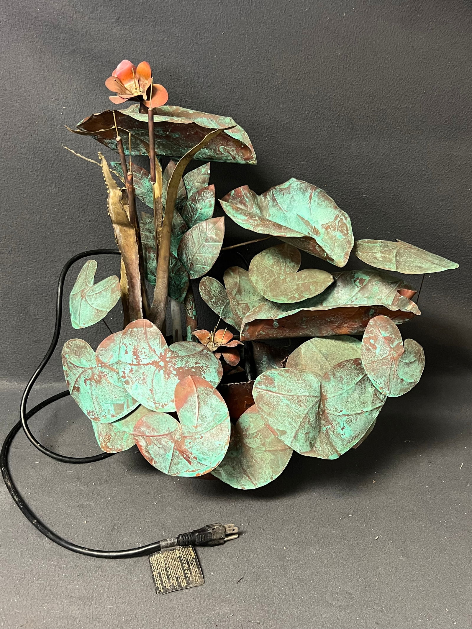Vtg Copper Water Lily Sculpture Fountain - Approx. 22'' Wide x 21''T (1 of 4)
