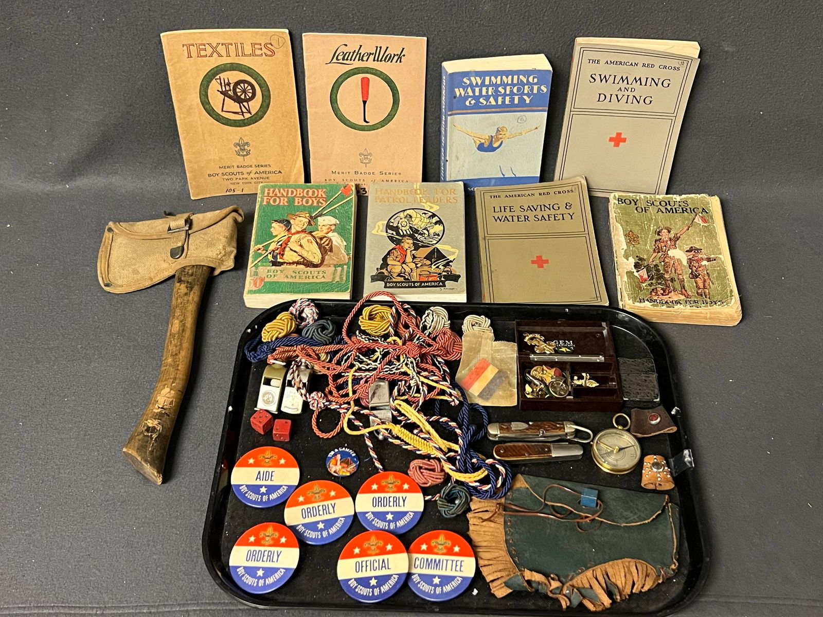 Vtg Boy Scout Items, Books, Pins,More - Pocket Knives, Buttons / Pins, Compass + Much More (1 of 7)