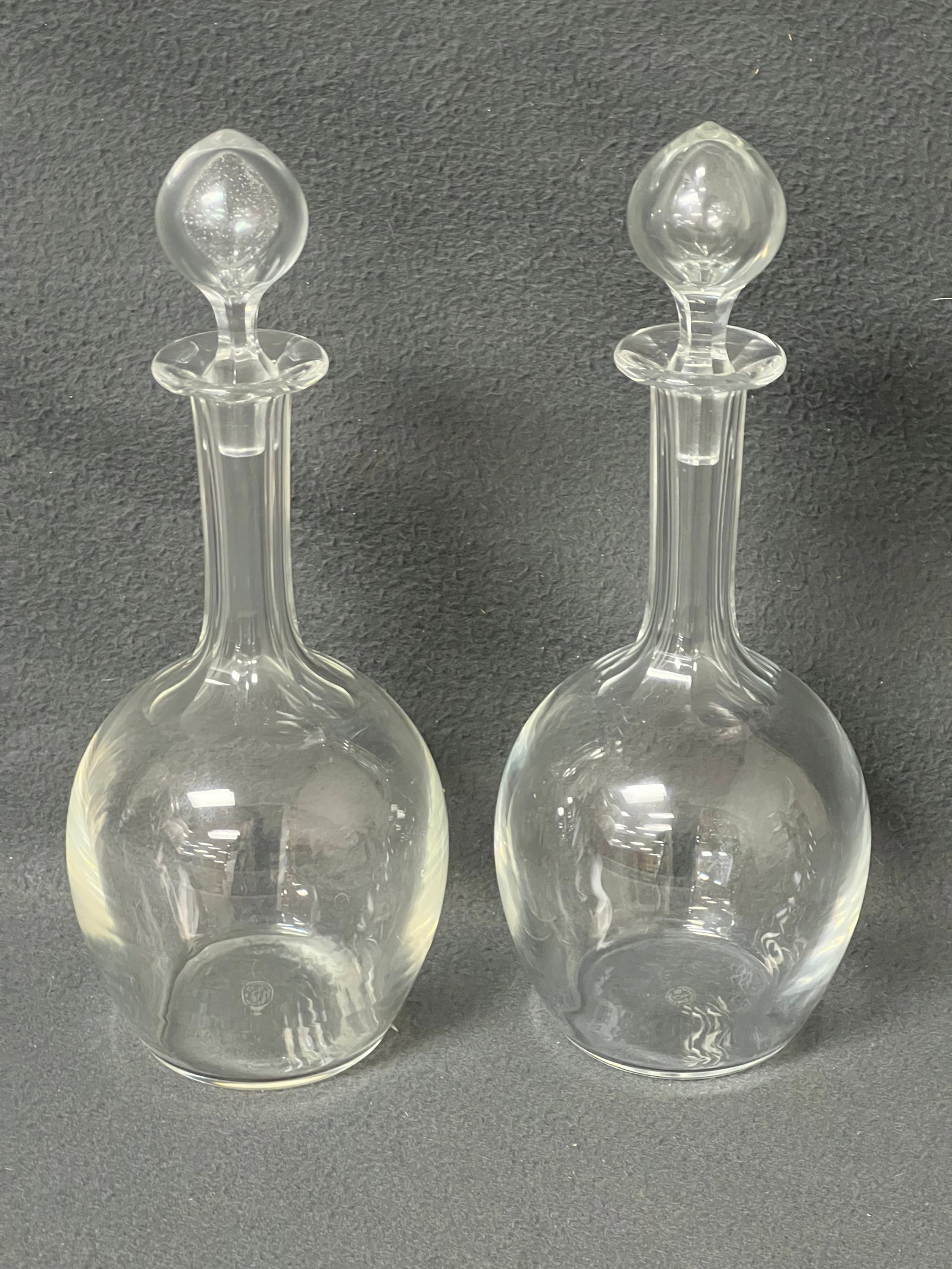 Vtg Pr 9.5'' Baccarat Matching Crystal Decanters (1 of 3)
