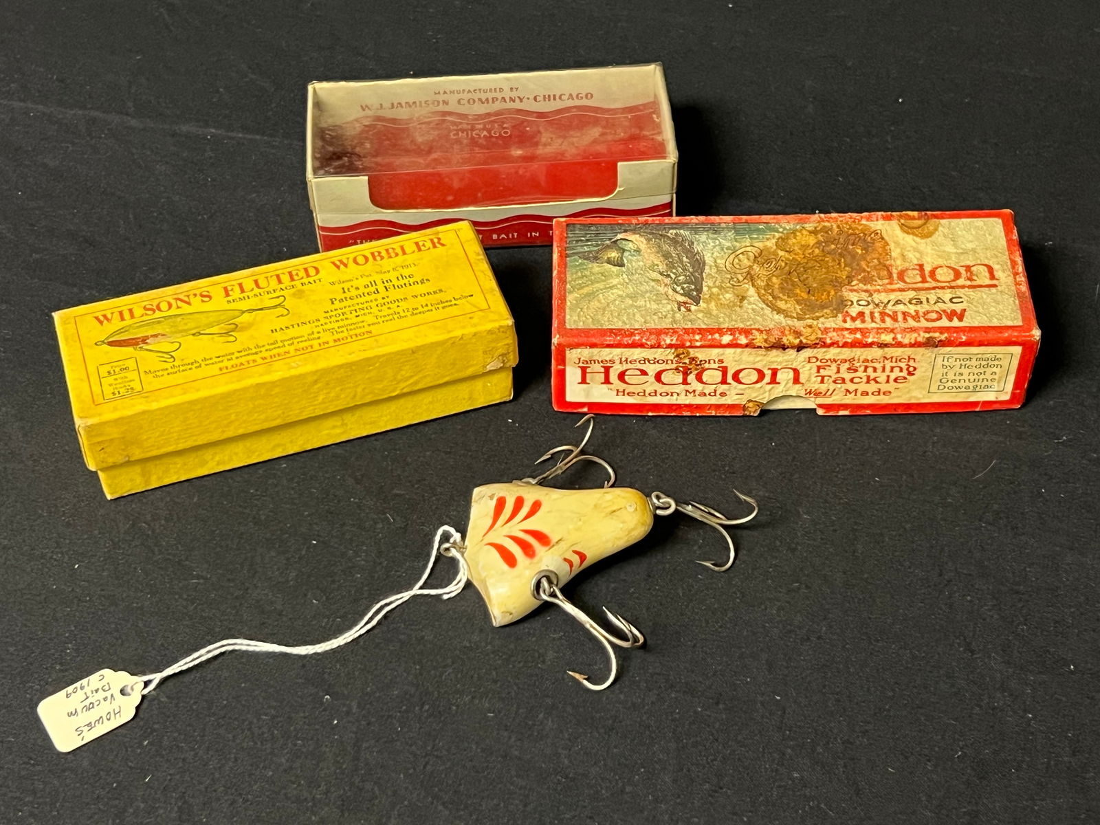 C.1909 Howes Vacuum Bait Lure, Boxes - Howes Lure + (3) Fishing Lure Boxes (1 of 10)