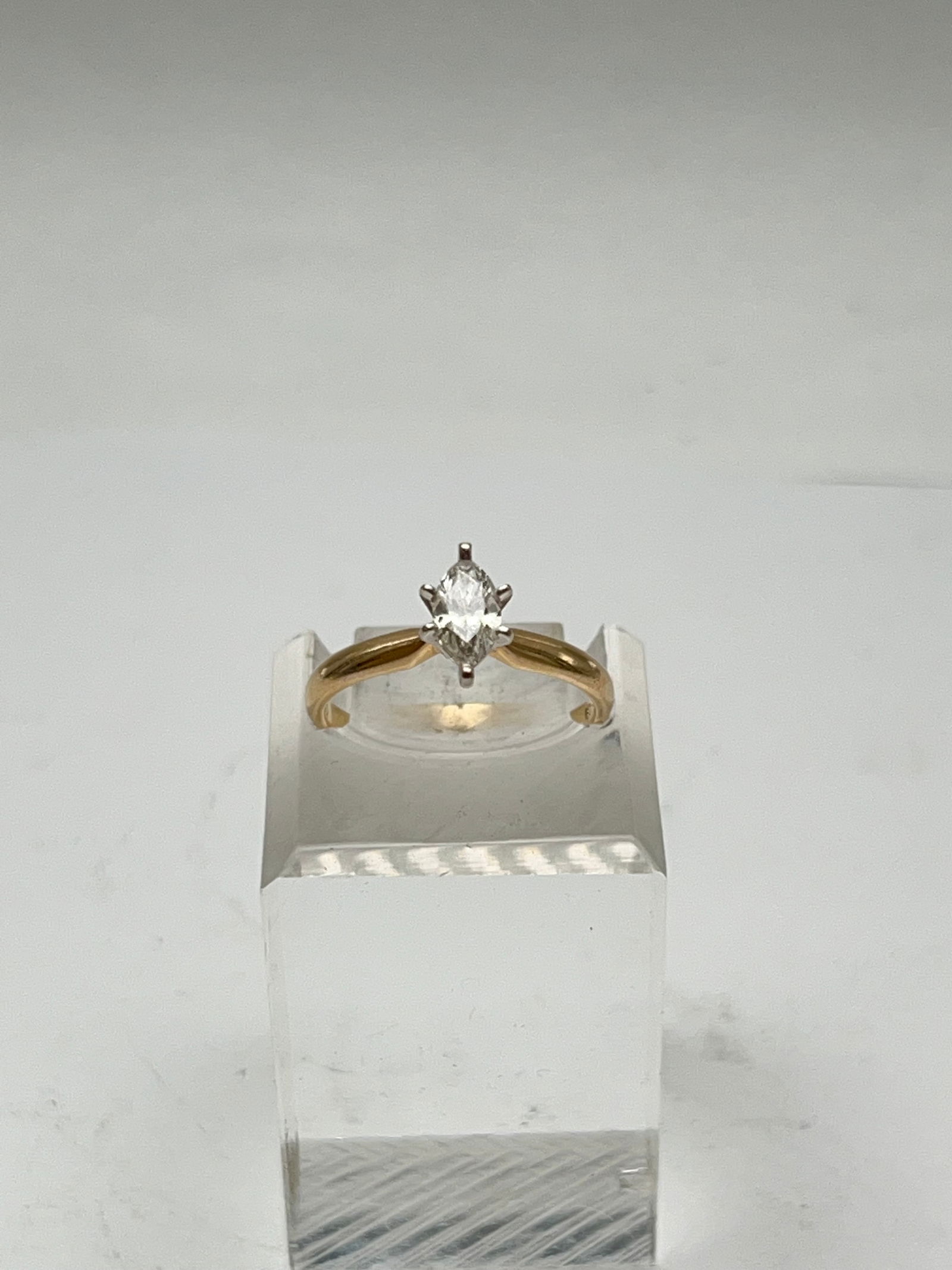 14K Gold Marquise Cut Diamond Ring .50+ct, Sz 7 (1 of 4)