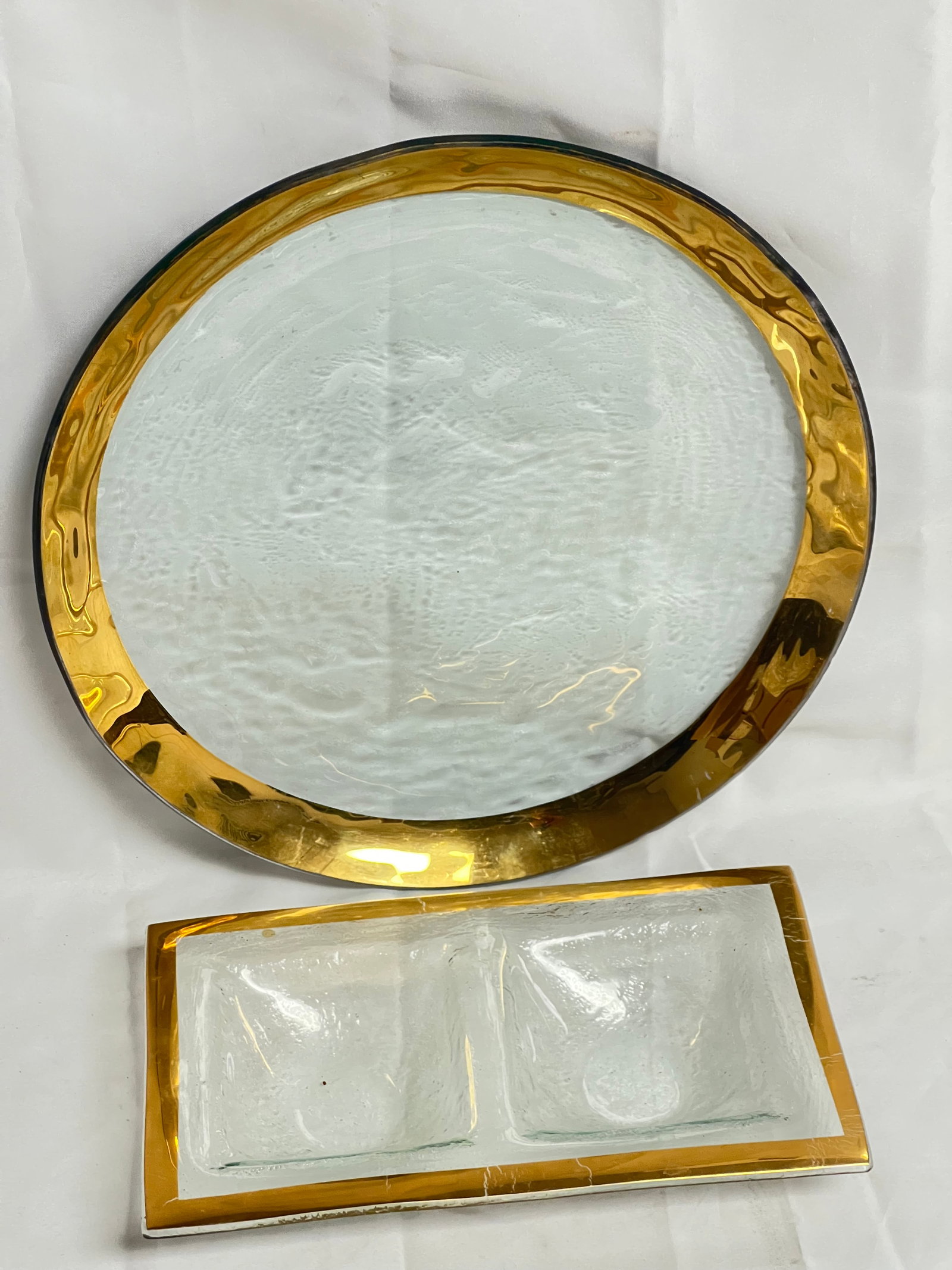 Annie Glass Platter + Annie Glass Signed Dish - Platter 12.25'' , Candy / Nut Dish 9.5'' x 1.5'' x: Annie Glass Platter + Annie Glass Signed Dish - Platter 12.25'' , Candy / Nut Dish 9.5'' x 1.5'' x 6''