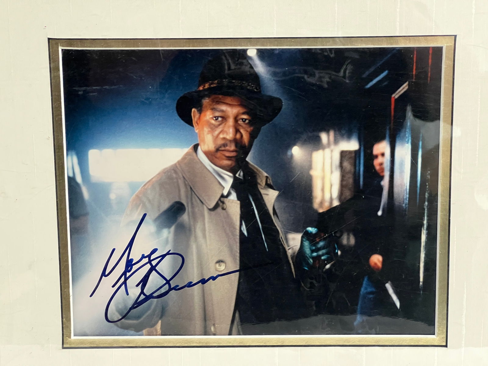 Signed Morgan Freeman 'Seven' Photo w/ COA - 8'' x 10'' Autographed Morgan Freeman 'Seven' Photo w/ (1 of 3)
