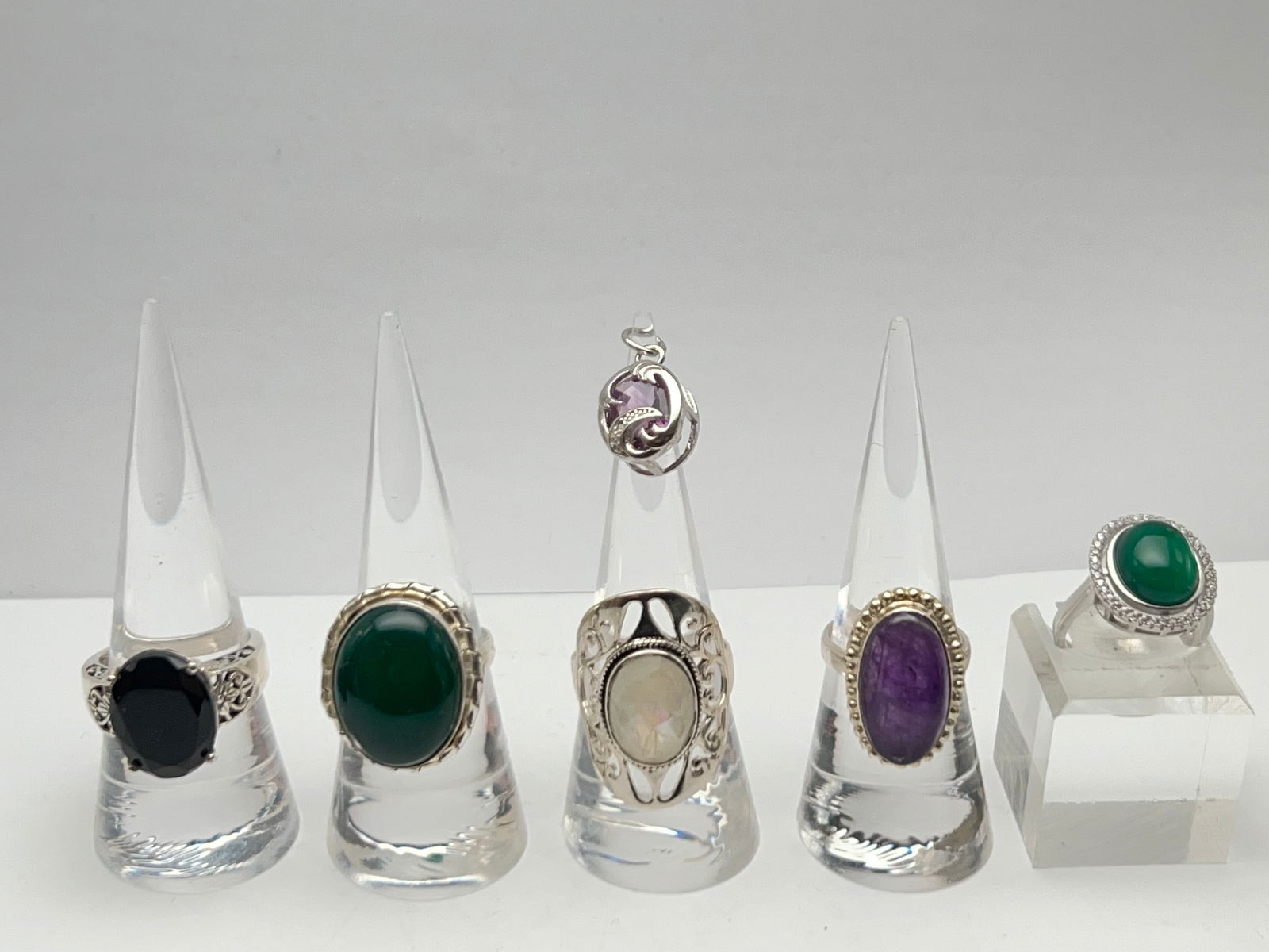 6pcs Sterling Silver Jewelry Lot - Rings, Amethyst, Moonstone, Onyx + More - Amethyst Pendant - (1 of 14)