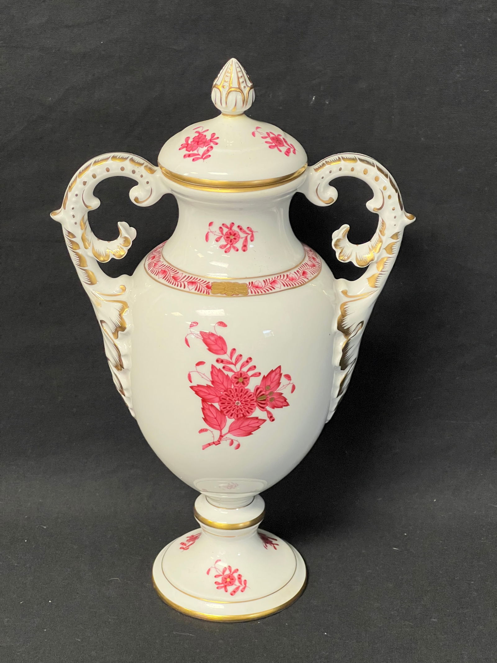 Herend Porcelain Lidded Urn Chinese Bouquet - Handpainted Pink 10.5''T (1 of 3)