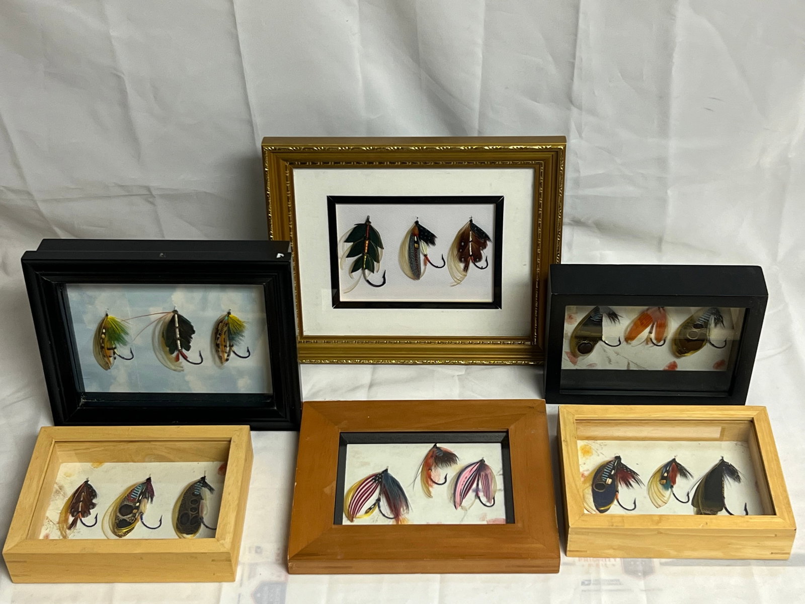 (18)Framed Fishing Flies: (18)Framed Fishing Flies