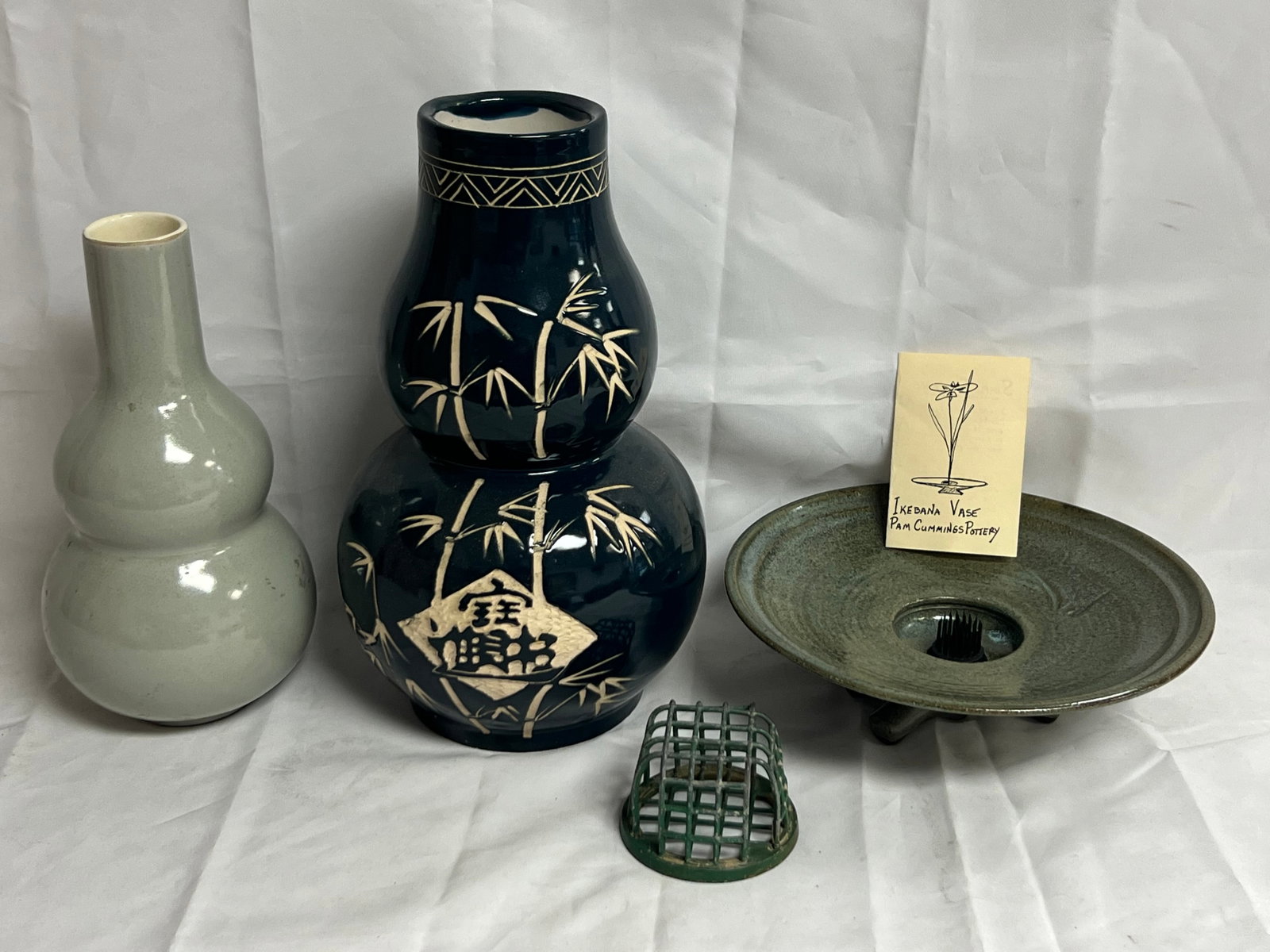 Ikebana, Gourd Shape Vases, Flower Frog - (1)Vase w/ Bamboo Motif 12.5''T , Plain Pottery 10.5''T ,: Ikebana, Gourd Shape Vases, Flower Frog - (1)Vase w/ Bamboo Motif 12.5''T , Plain Pottery 10.5''T , Ikebana 9.5''