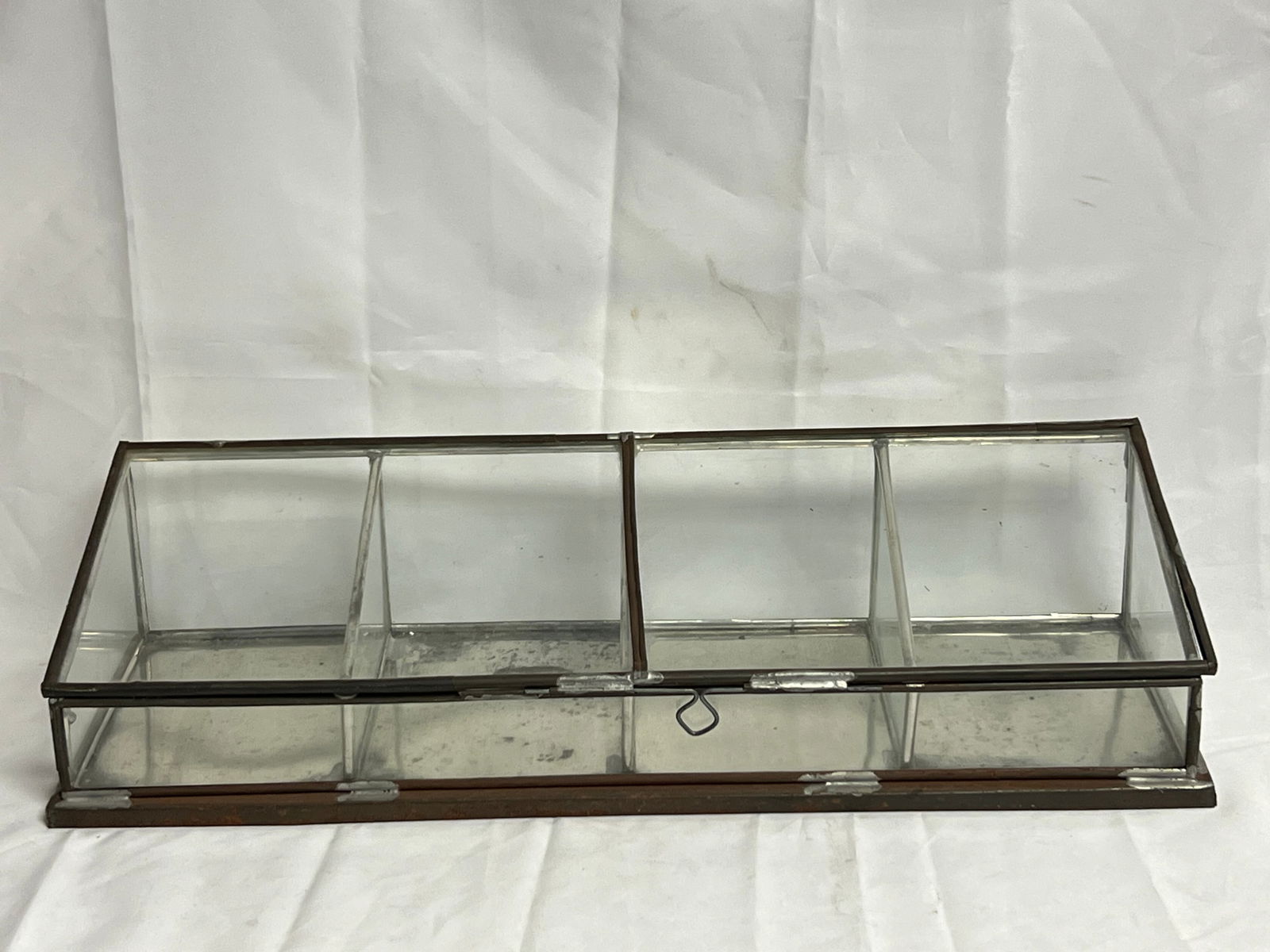 Antique Glass Metal Table-Top Display 20.25'' x 7'' x 5'' (1 of 4)