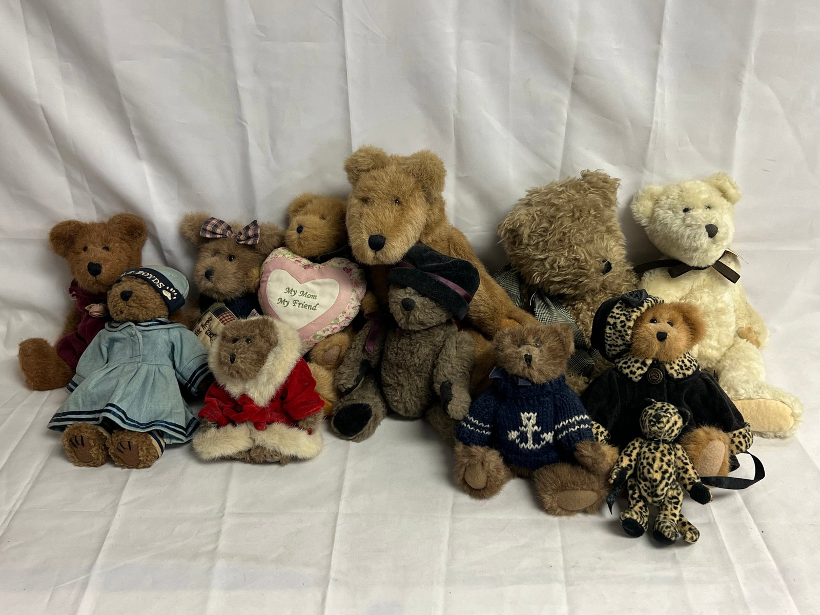 (10)Asst Boyds Bears, Jointed & More, (1)JB Bean - Various Sizes & Clothing - Most Jointed (1 of 6)