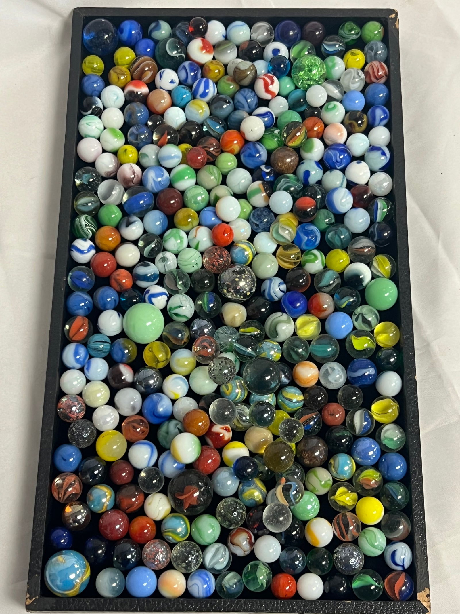 300+ Asst Vintage Marbles - Various Sizes / Makers (1 of 4)