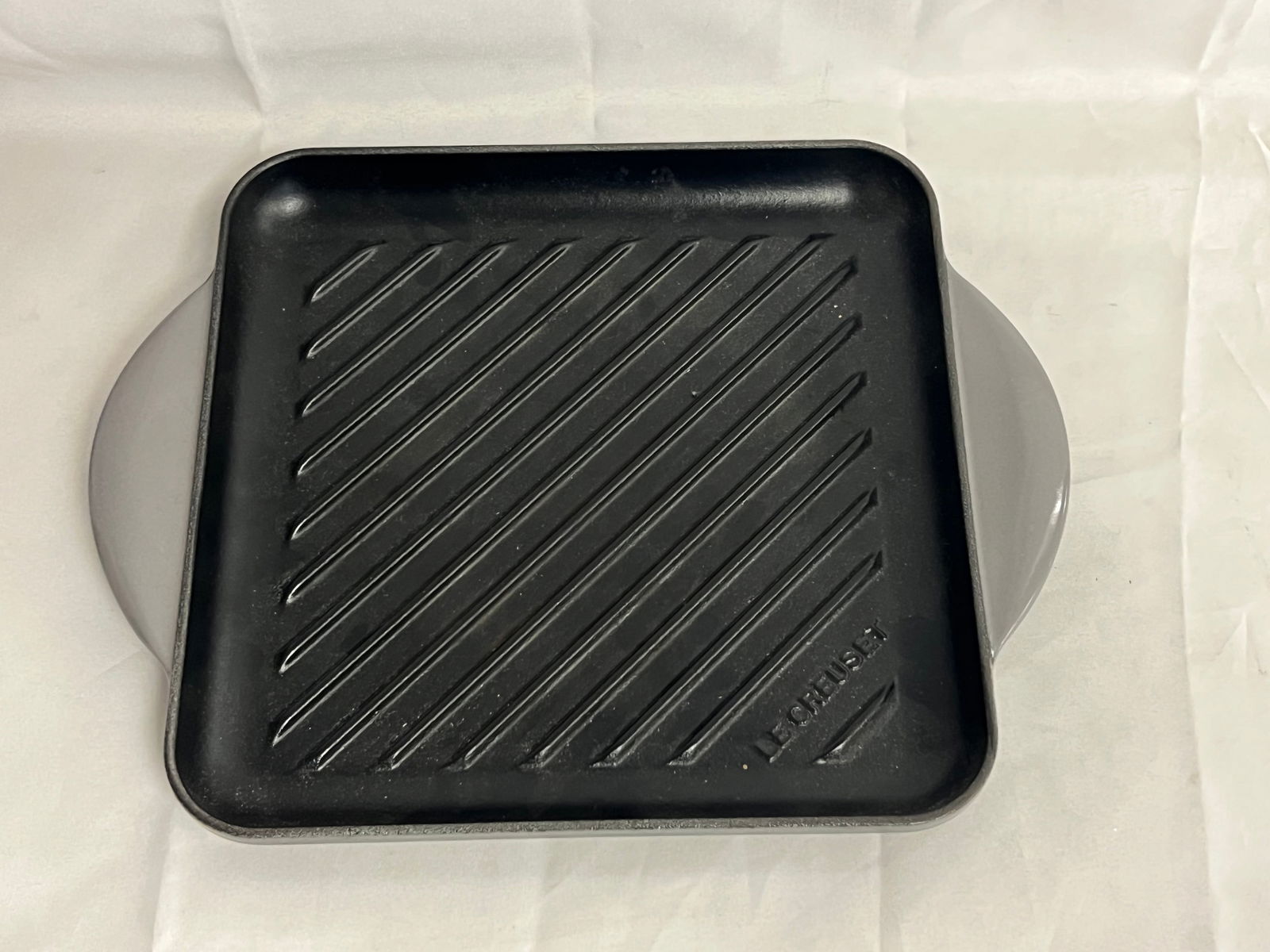 LaCreuset Cast Iron Square Griddle #24 - 9.5'' x 12'' w/ Handles (1 of 4)