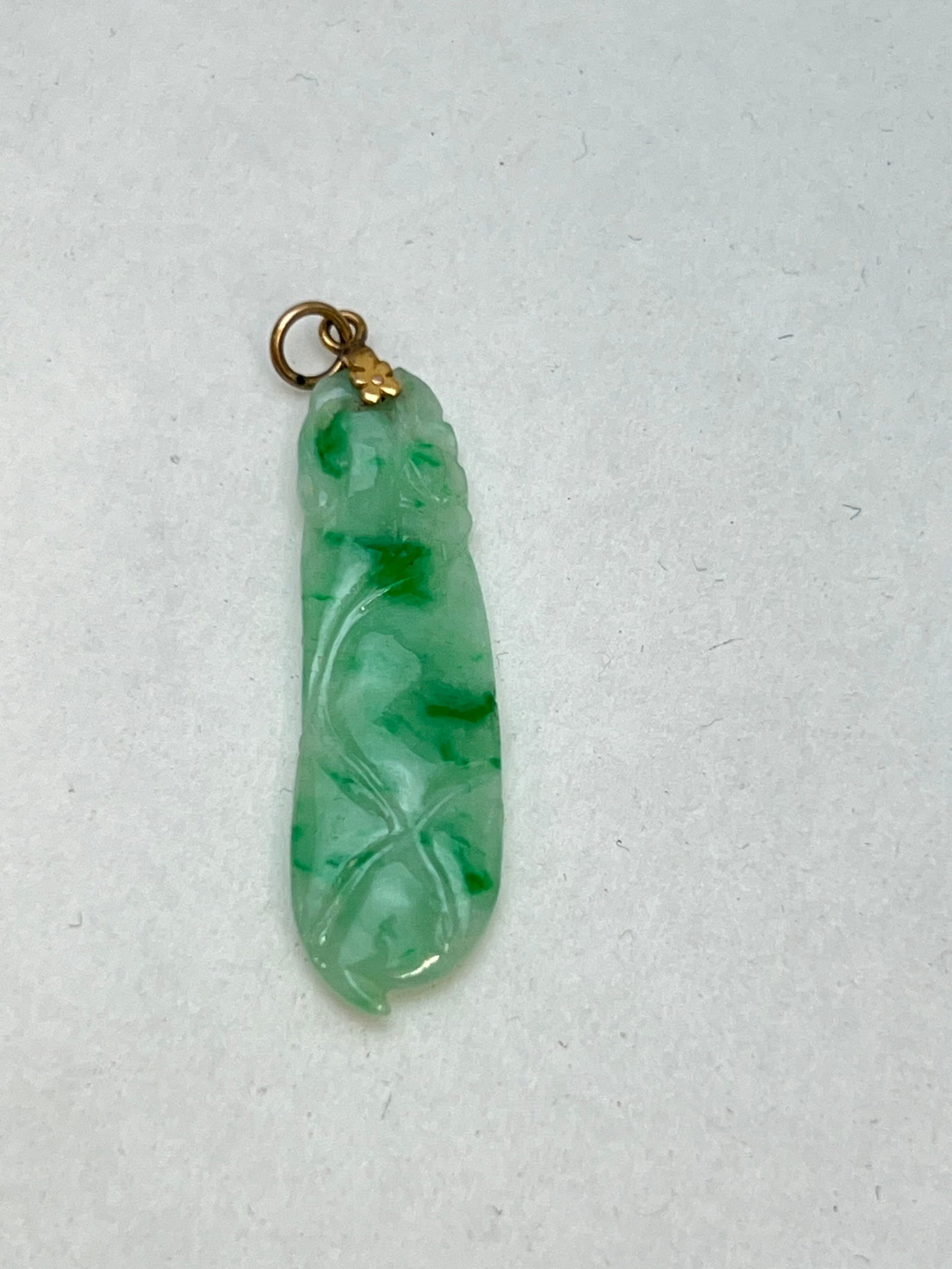 14K Yellow Gold Jade Pendant 1.25''L: 14K Yellow Gold Jade Pendant 1.25''L