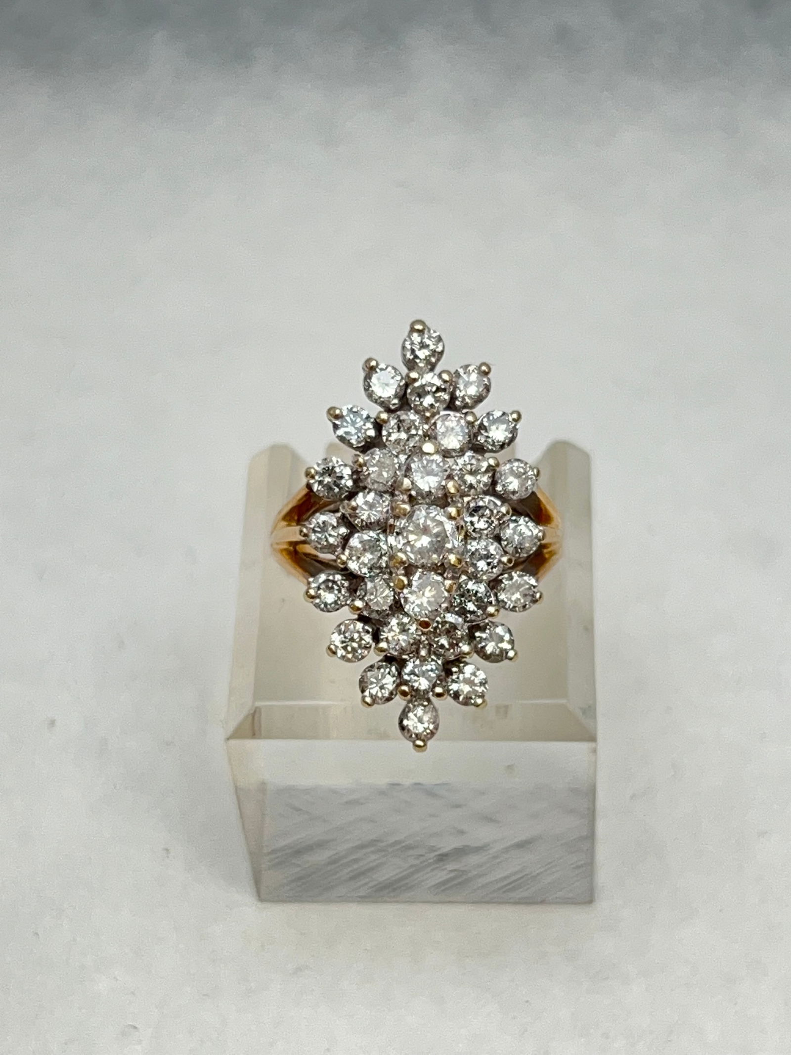 14K Gold Diamond Ring 2.5cts Est., Sz 7, TW 7.89g (1 of 5)