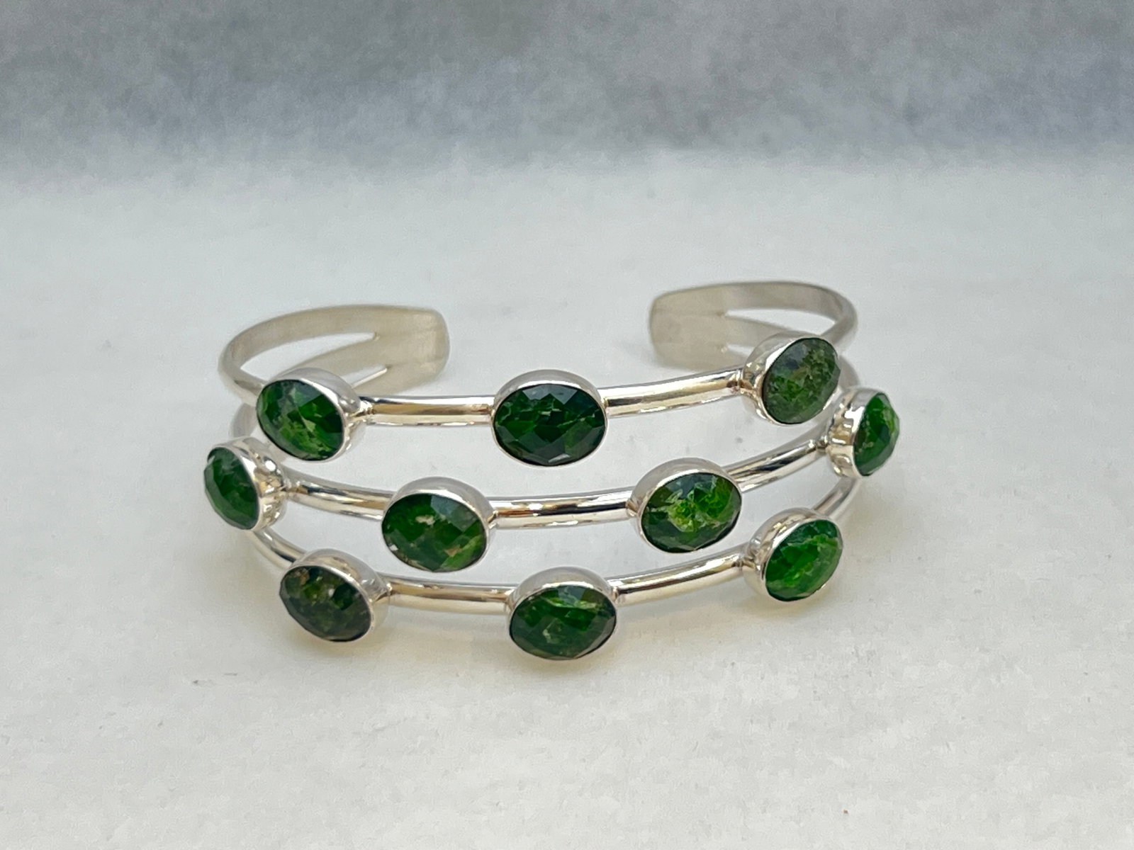 Jay King Sterling Diopside Bracelet (Like New) - Original Box, Bag & Paper: Jay King Sterling Diopside Bracelet (Like New) - Original Box, Bag & Paper