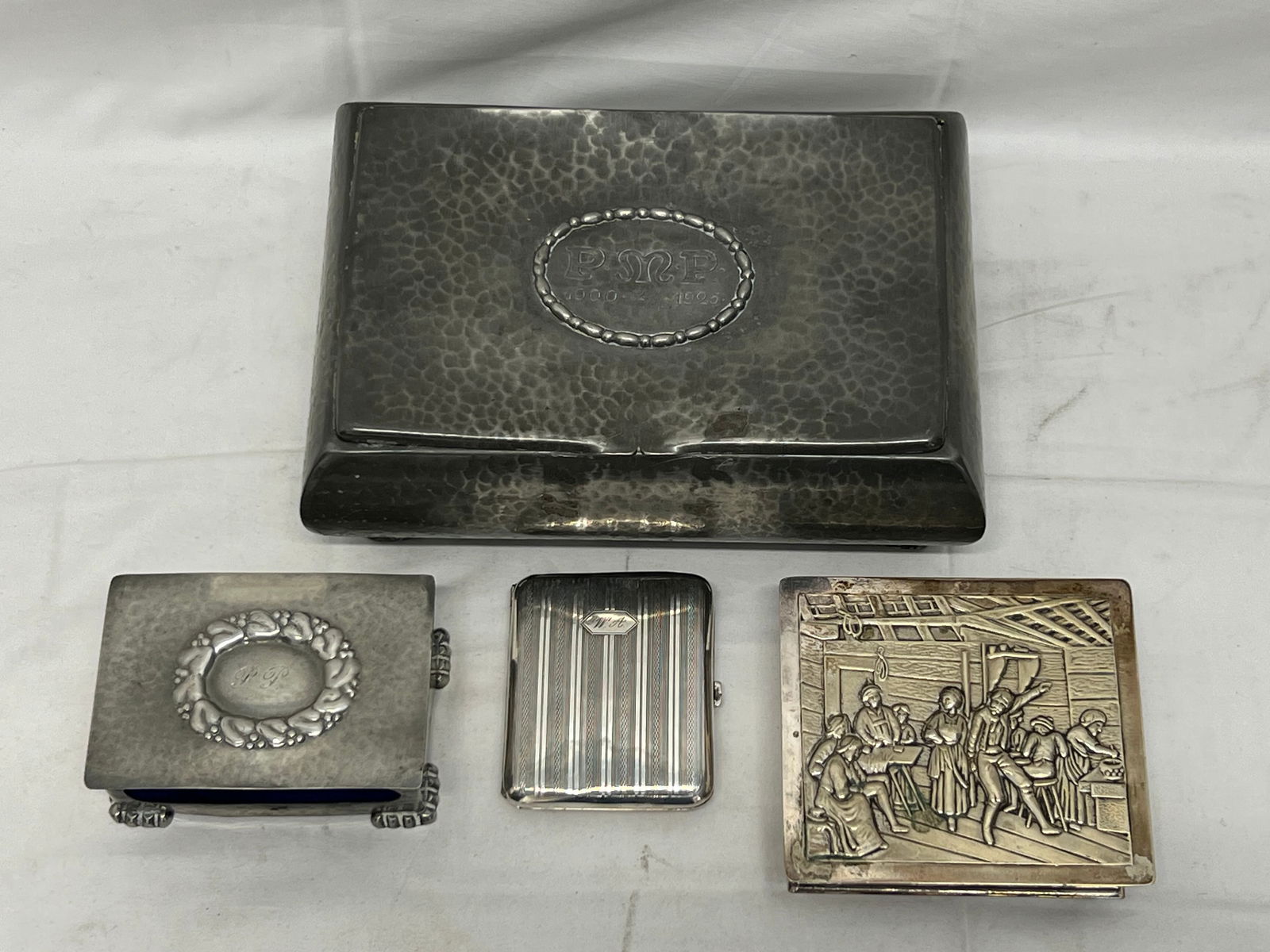 Atq / Vtg Silvertone Trinket / Storage Boxes - Hand Hammered w/ Wood Inside 'Marked 1925' 9'' x 6'' (1 of 20)