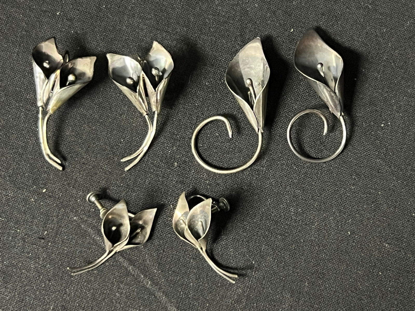 Vtg Stuart Nye Sterling Earrings + Brooches - (2)Pr Nye Earrings + Pr Brooches - Approx TW 18.79g (1 of 3)